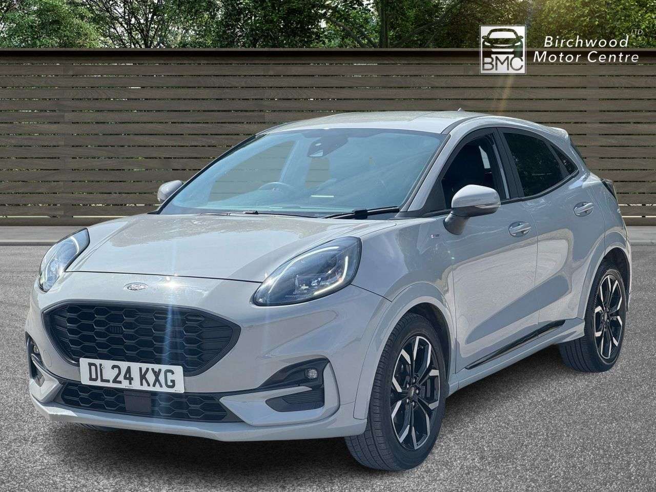 A 2024 FORD PUMA 1.0T EcoBoost MHEV ST-Line X SUV 5dr Petrol Hybrid DCT Euro 6 (s/s) (125 ps A 2024 FORD PUMA 1.0T EcoBoost MHEV ST-Line X SUV 5dr Petrol Hybrid DCT Euro 6 (s/s) (125 ps
