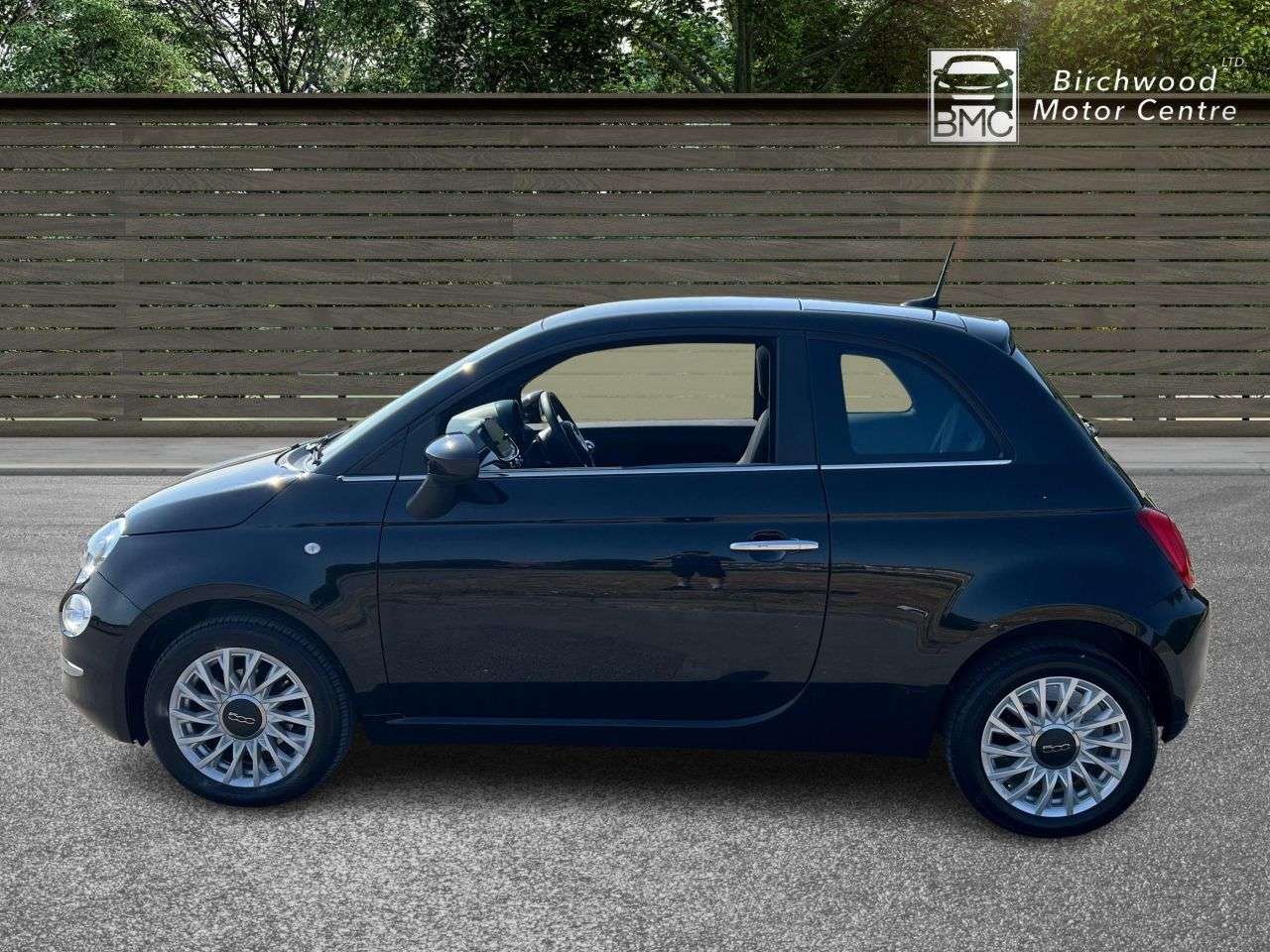 A 2023 FIAT 500 1.0 MHEV Hatchback 3dr Petrol Manual Euro 6 (s/s) (70 bhp) FULL SERVICE HIS A 2023 FIAT 500 1.0 MHEV Hatchback 3dr Petrol Manual Euro 6 (s/s) (70 bhp) FULL SERVICE HIS