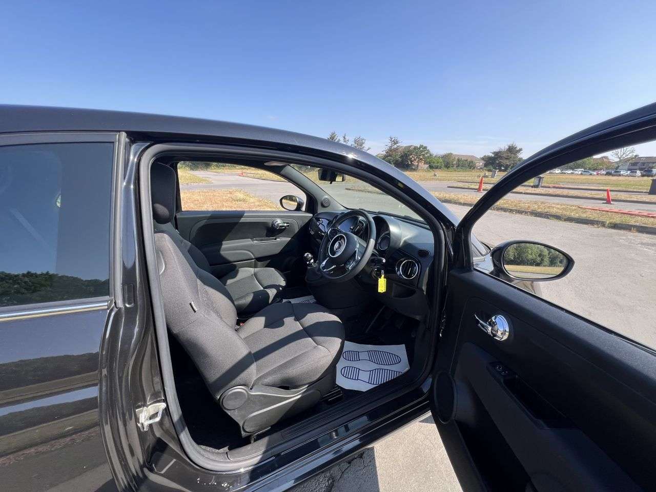 2023 FIAT 500 2023 FIAT 500