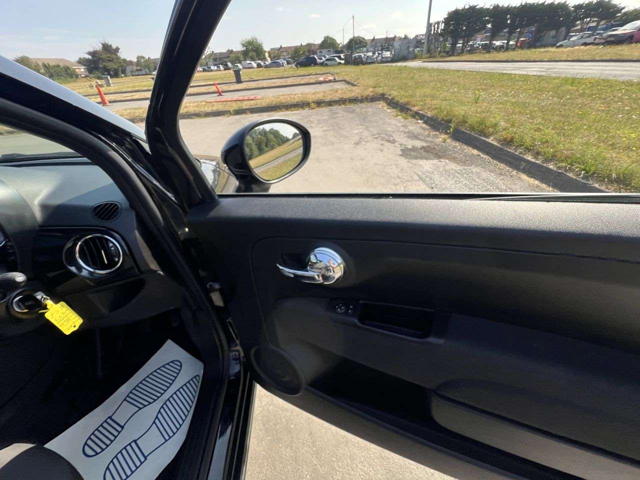 2023 FIAT 500 2023 FIAT 500