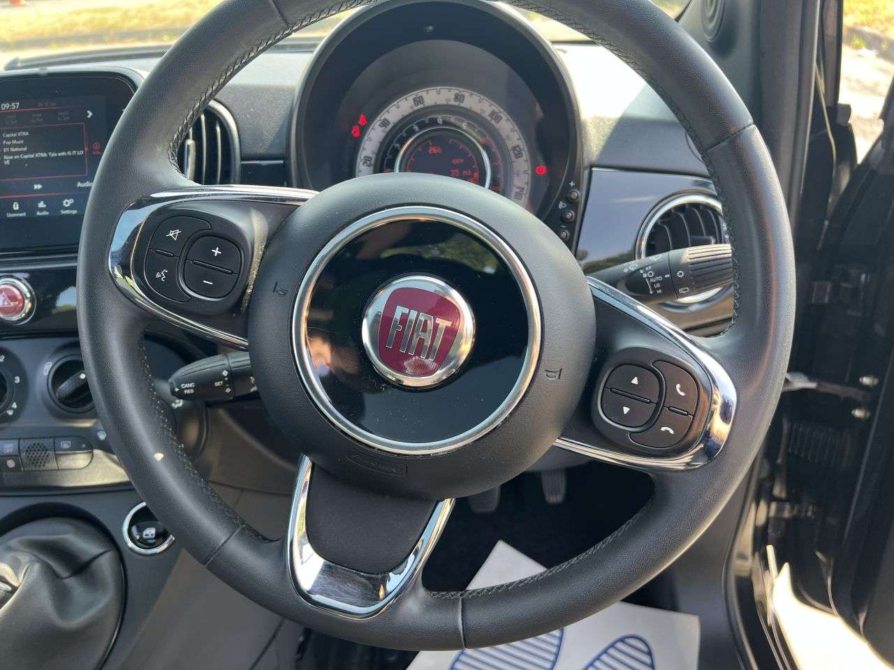 2023 FIAT 500 2023 FIAT 500