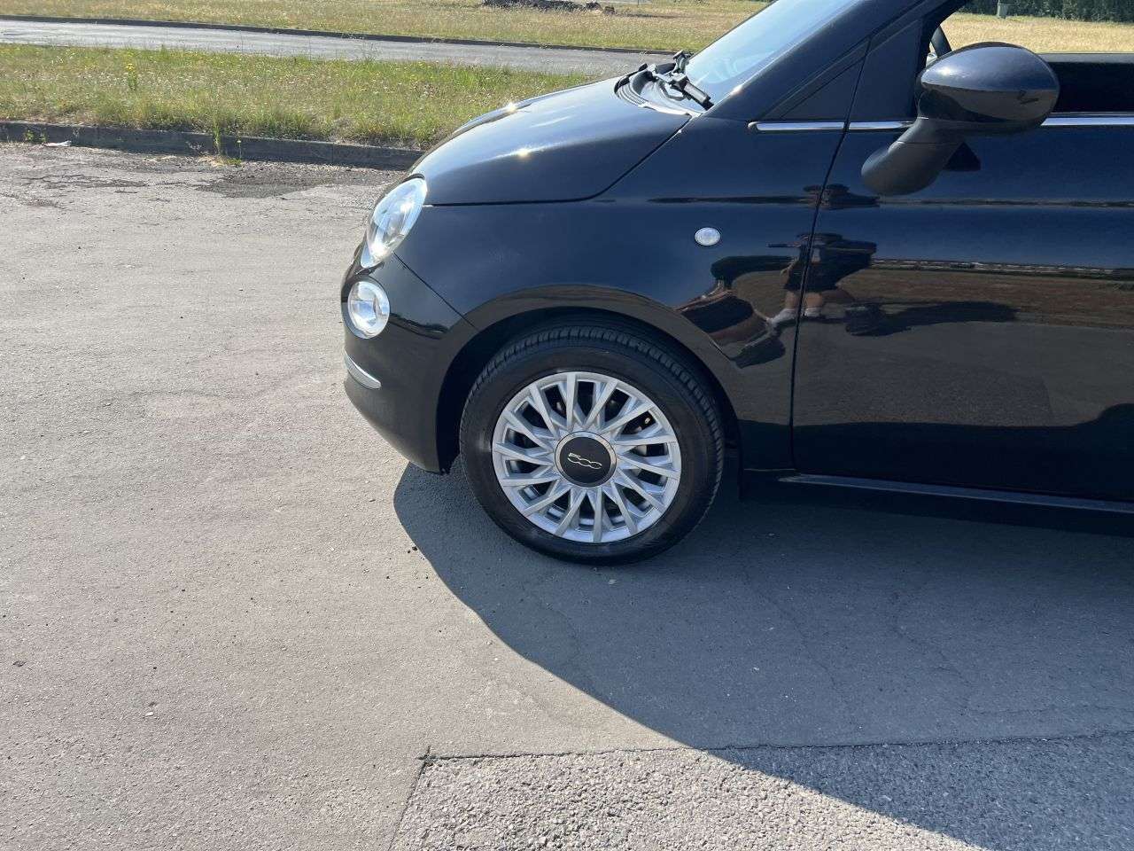 2023 FIAT 500 2023 FIAT 500