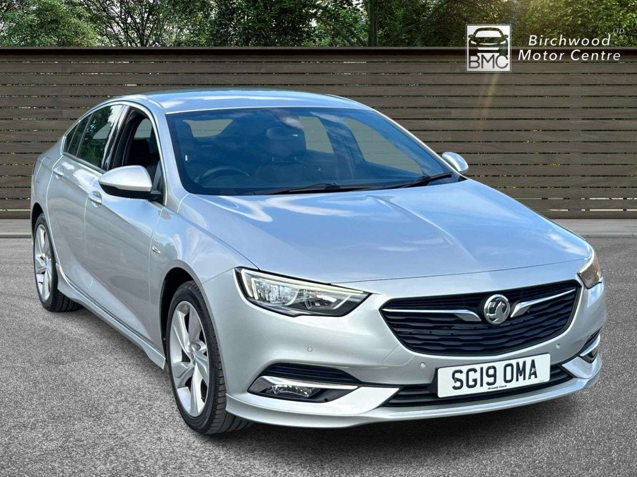 A 2019 VAUXHALL INSIGNIA 1.5i Turbo GPF SRi VX Line Nav Grand Sport 5dr Petrol Manual Euro 6 (s/s) ( A 2019 VAUXHALL INSIGNIA 1.5i Turbo GPF SRi VX Line Nav Grand Sport 5dr Petrol Manual Euro 6 (s/s) (