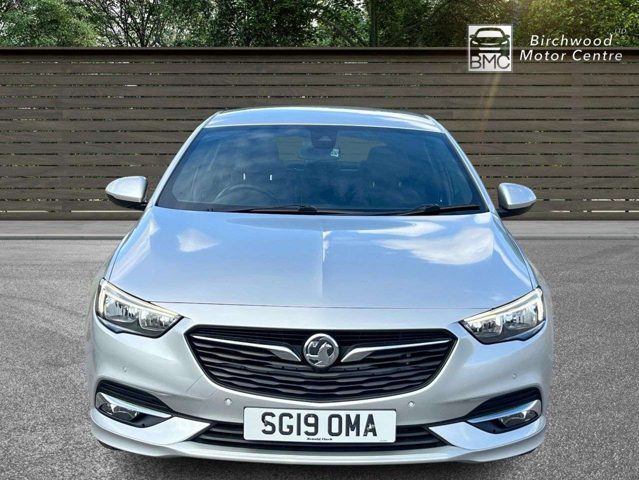 A 2019 VAUXHALL INSIGNIA 1.5i Turbo GPF SRi VX Line Nav Grand Sport 5dr Petrol Manual Euro 6 (s/s) ( A 2019 VAUXHALL INSIGNIA 1.5i Turbo GPF SRi VX Line Nav Grand Sport 5dr Petrol Manual Euro 6 (s/s) (