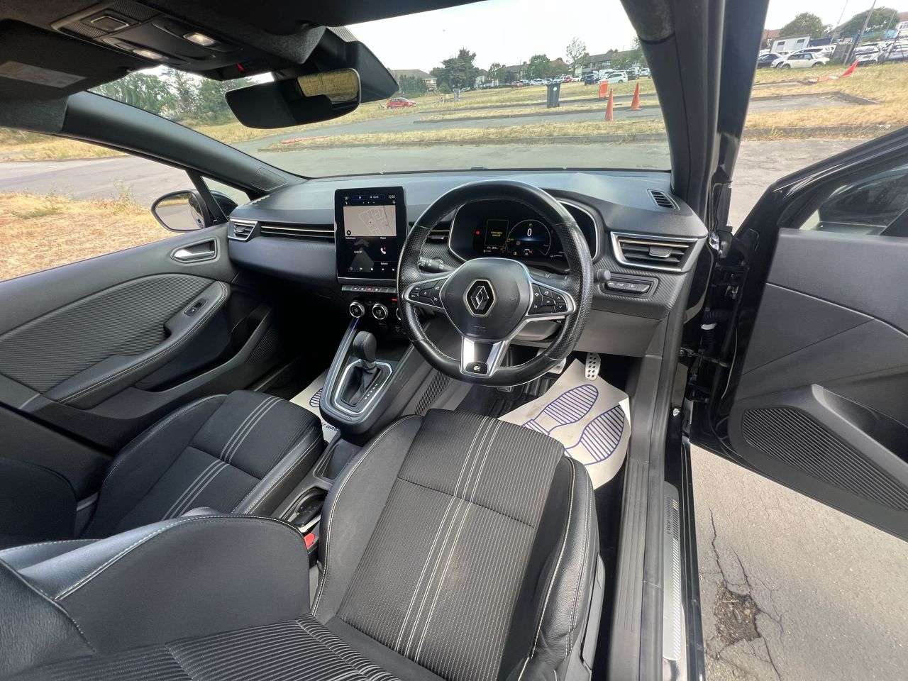 2023 RENAULT CLIO 2023 RENAULT CLIO