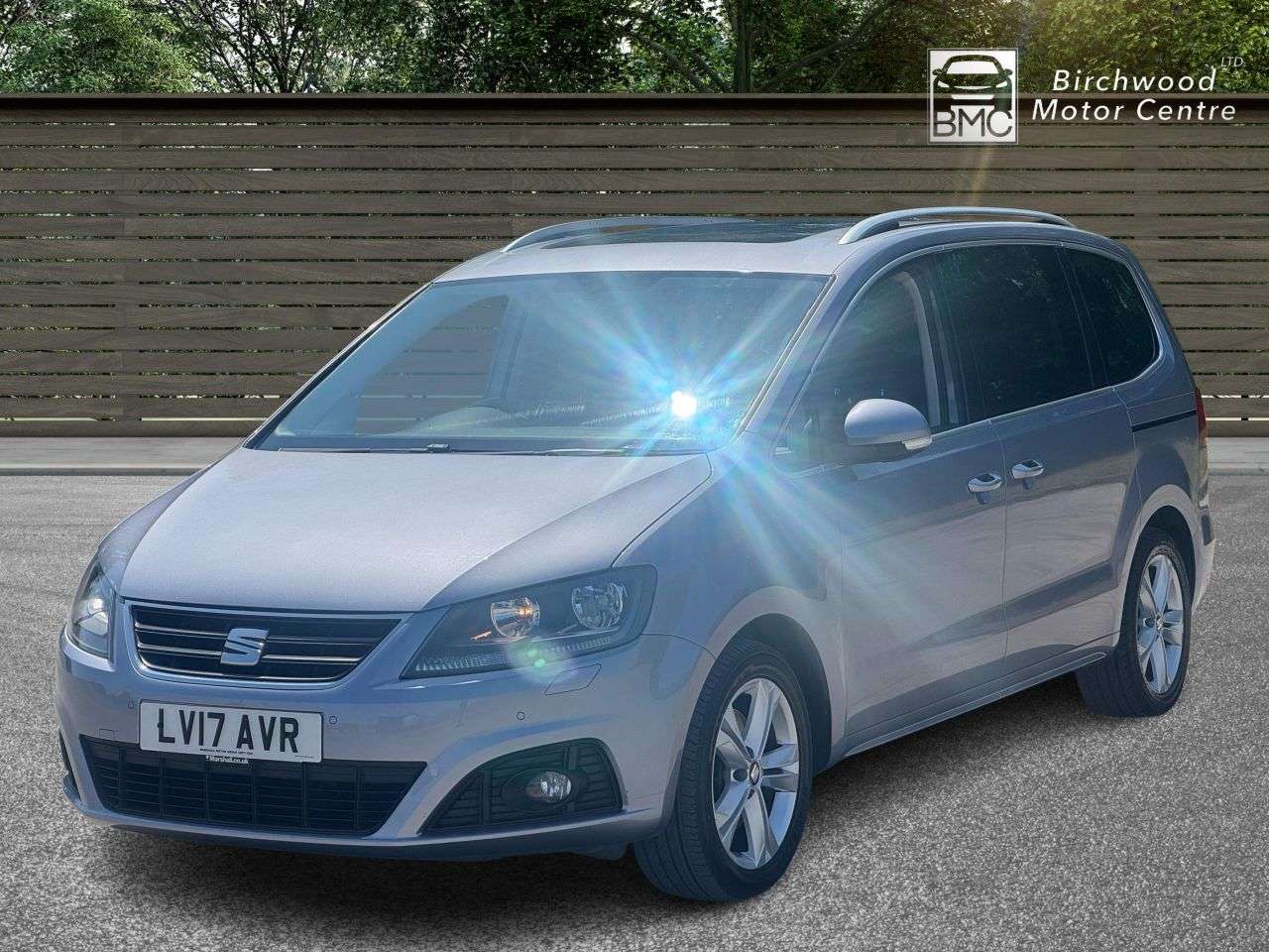 A 2017 SEAT ALHAMBRA 2.0 TDI SE Lux MPV 5dr Diesel DSG Euro 6 (s/s) (184 ps) HEADS UP DISPLAY A 2017 SEAT ALHAMBRA 2.0 TDI SE Lux MPV 5dr Diesel DSG Euro 6 (s/s) (184 ps) HEADS UP DISPLAY