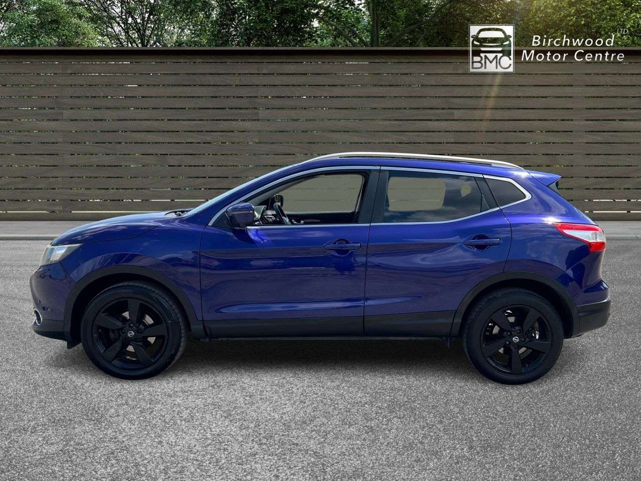 A 2015 NISSAN QASHQAI 1.2 DIG-T n-tec+ SUV 5dr Petrol Manual 2WD Euro 5 (s/s) (115 ps) SERVICE HI A 2015 NISSAN QASHQAI 1.2 DIG-T n-tec+ SUV 5dr Petrol Manual 2WD Euro 5 (s/s) (115 ps) SERVICE HI