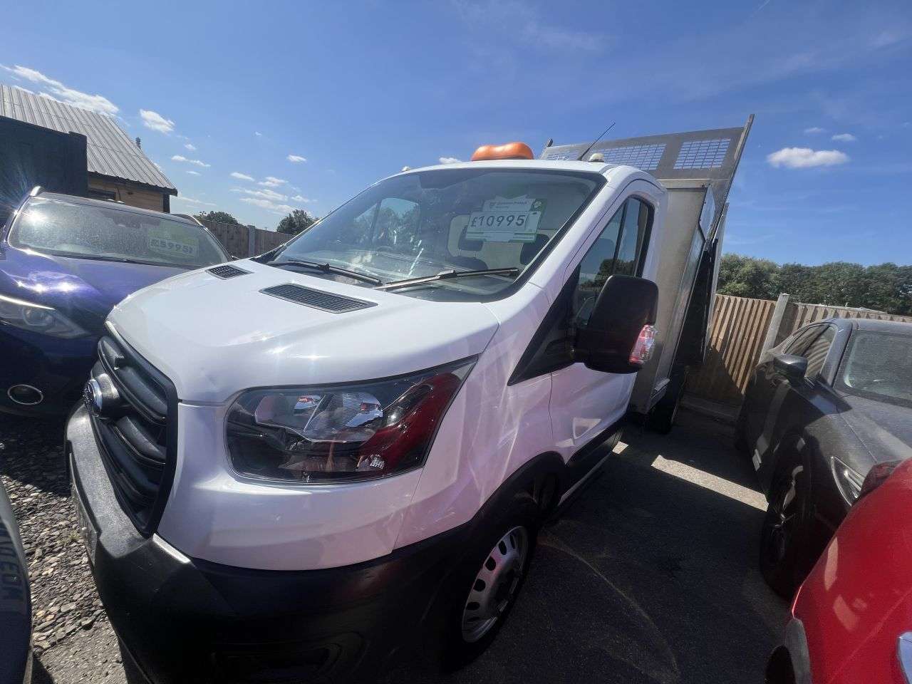 A 2020 FORD TRANSIT 2.0 350 EcoBlue Leader TIPPER 2dr Diesel Manual RWD L3 Euro 6 (s/s) (130 ps A 2020 FORD TRANSIT 2.0 350 EcoBlue Leader TIPPER 2dr Diesel Manual RWD L3 Euro 6 (s/s) (130 ps
