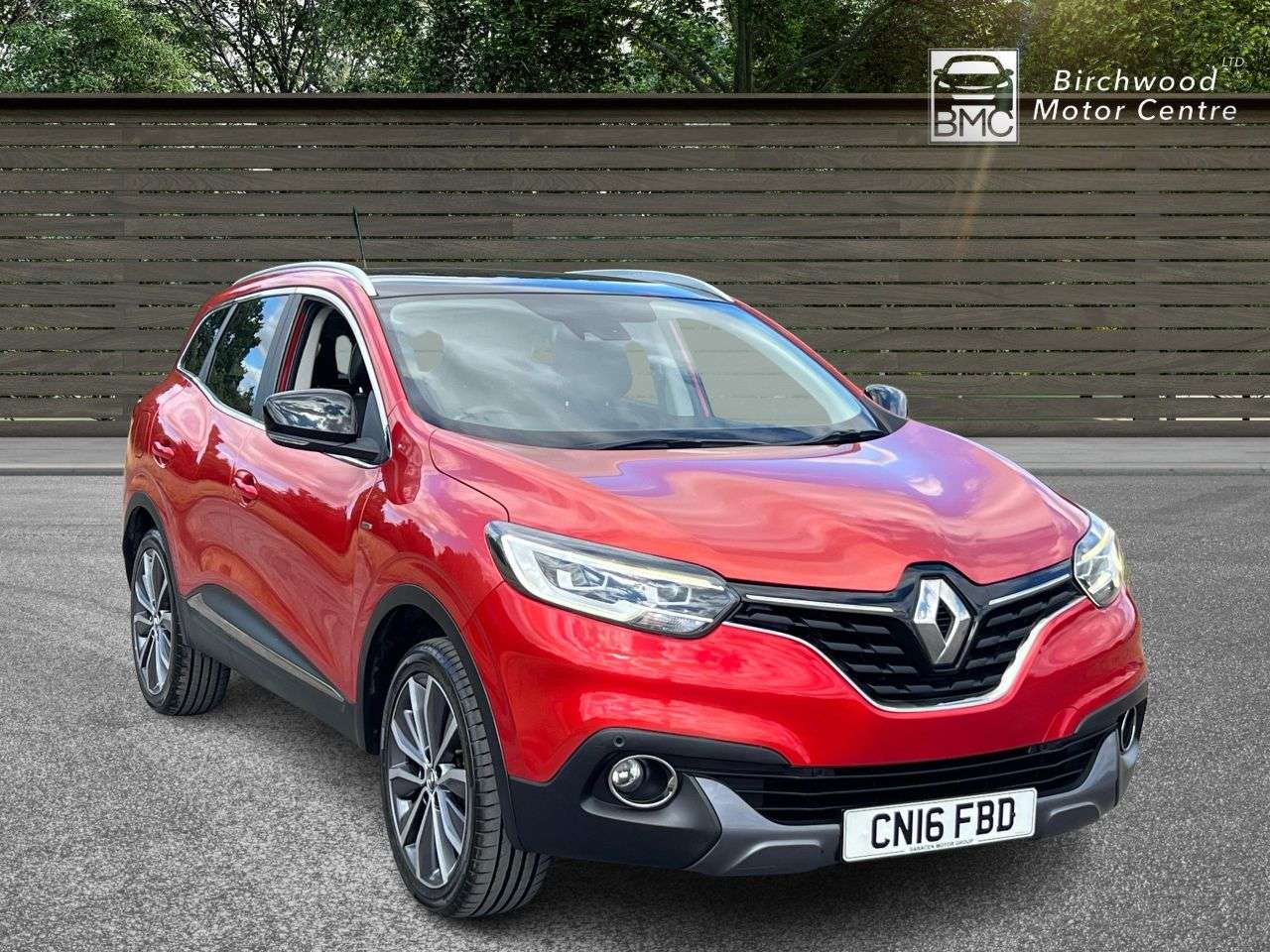 A 2016 RENAULT KADJAR 1.5 dCi Signature Nav SUV 5dr Diesel EDC Euro 6 (s/s) (110 ps) SERVICE HIST A 2016 RENAULT KADJAR 1.5 dCi Signature Nav SUV 5dr Diesel EDC Euro 6 (s/s) (110 ps) SERVICE HIST