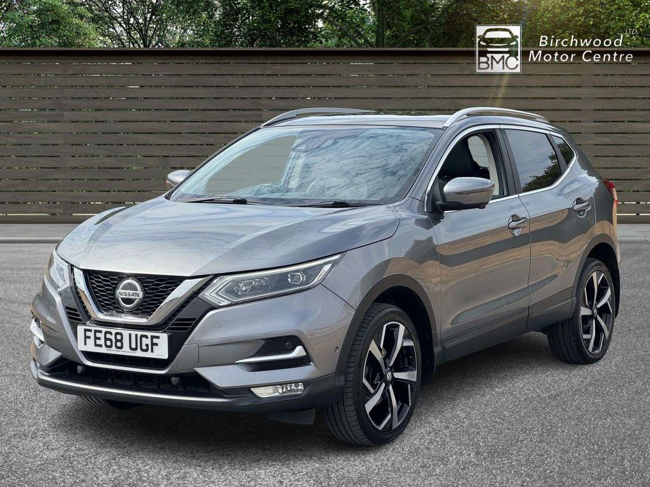 A 2018 NISSAN QASHQAI 1.6 dCi Tekna SUV 5dr Diesel Manual Euro 6 (s/s) (130 ps) A 2018 NISSAN QASHQAI 1.6 dCi Tekna SUV 5dr Diesel Manual Euro 6 (s/s) (130 ps)