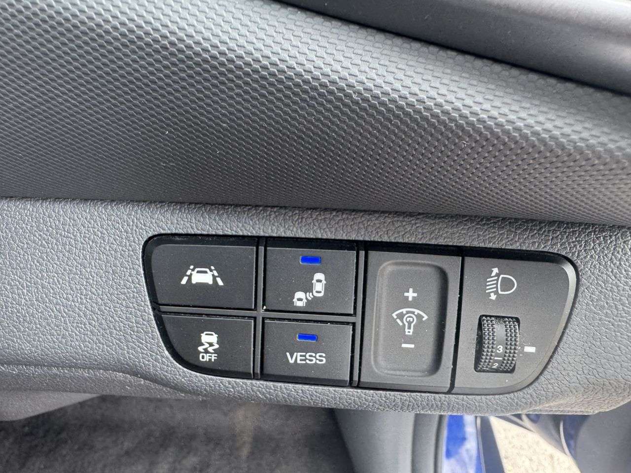 2021 HYUNDAI IONIQ 2021 HYUNDAI IONIQ
