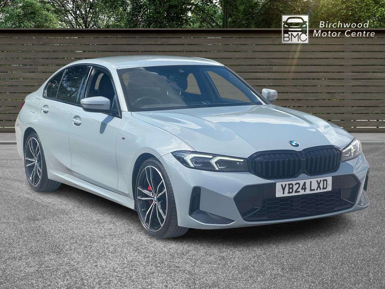 A 2024 BMW 3 SERIES 2.0 320i M Sport Saloon 4dr Petrol Auto Euro 6 (s/s) (184 ps) FULL SERVICE A 2024 BMW 3 SERIES 2.0 320i M Sport Saloon 4dr Petrol Auto Euro 6 (s/s) (184 ps) FULL SERVICE