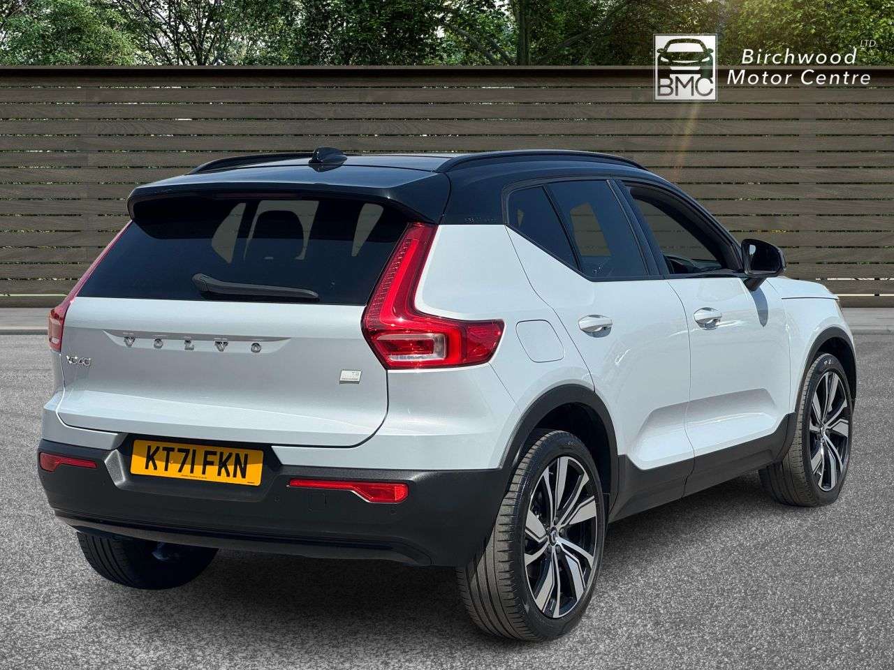 2021 VOLVO XC40 2021 VOLVO XC40