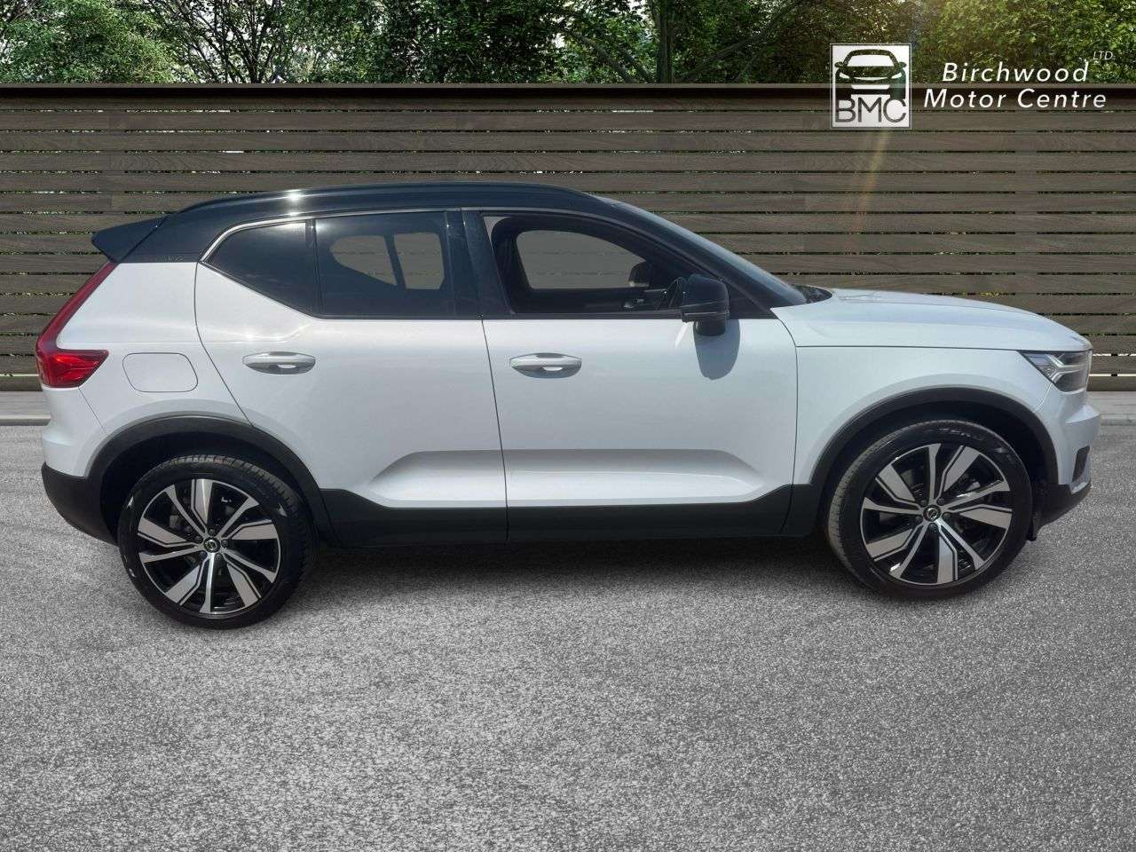 2021 VOLVO XC40 2021 VOLVO XC40