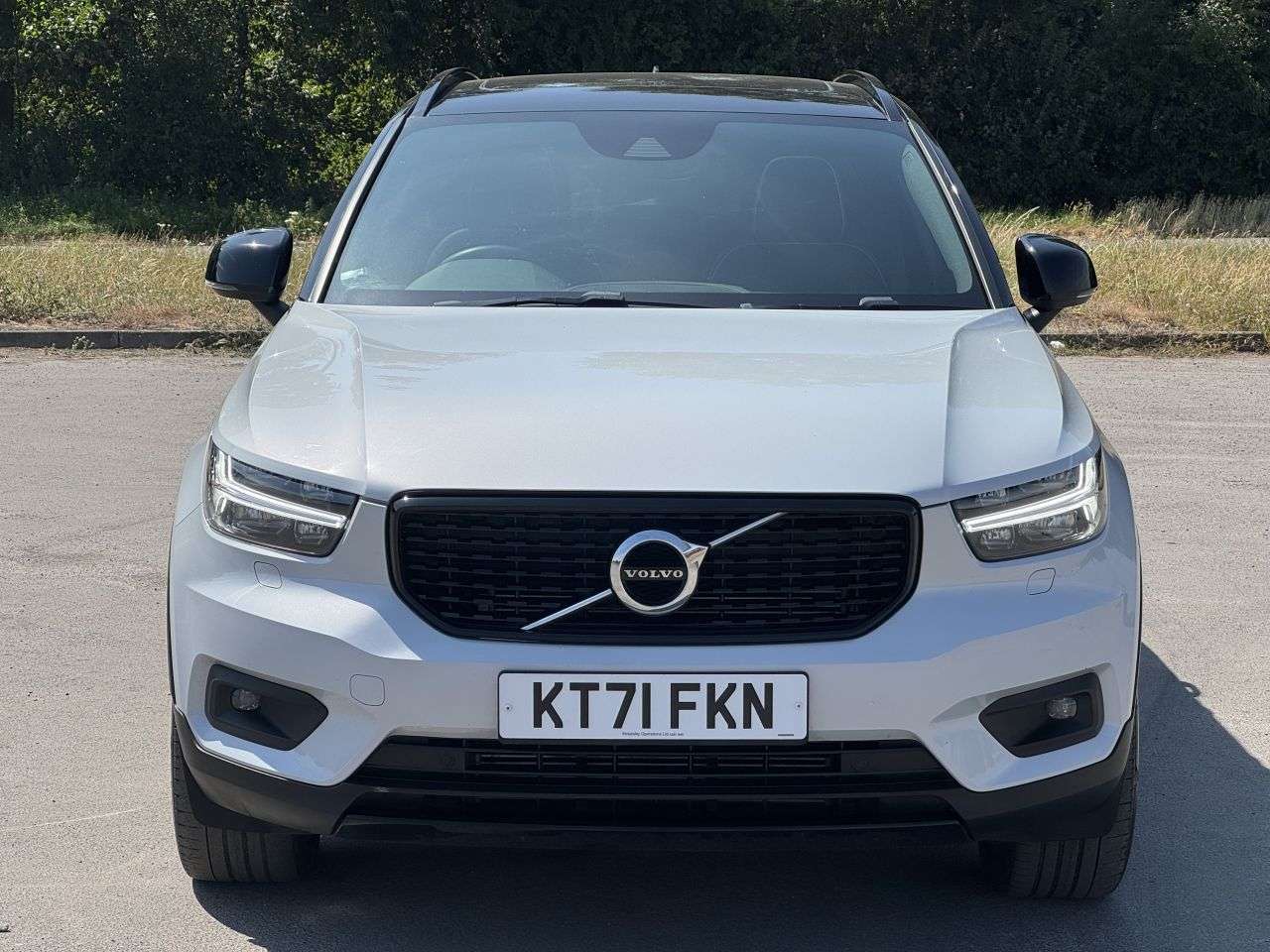 2021 VOLVO XC40 2021 VOLVO XC40