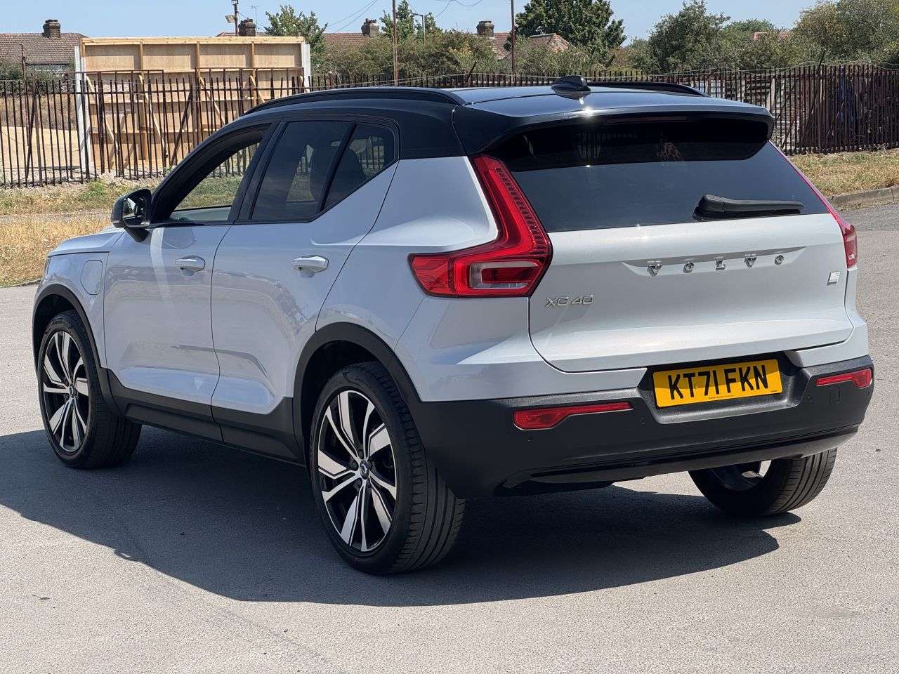 2021 VOLVO XC40 2021 VOLVO XC40