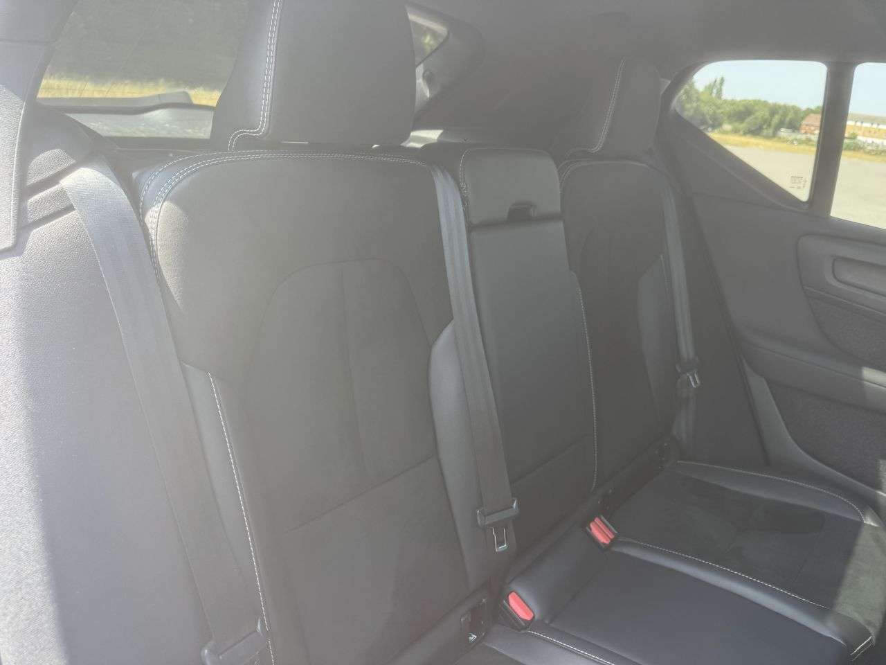 2021 VOLVO XC40 2021 VOLVO XC40