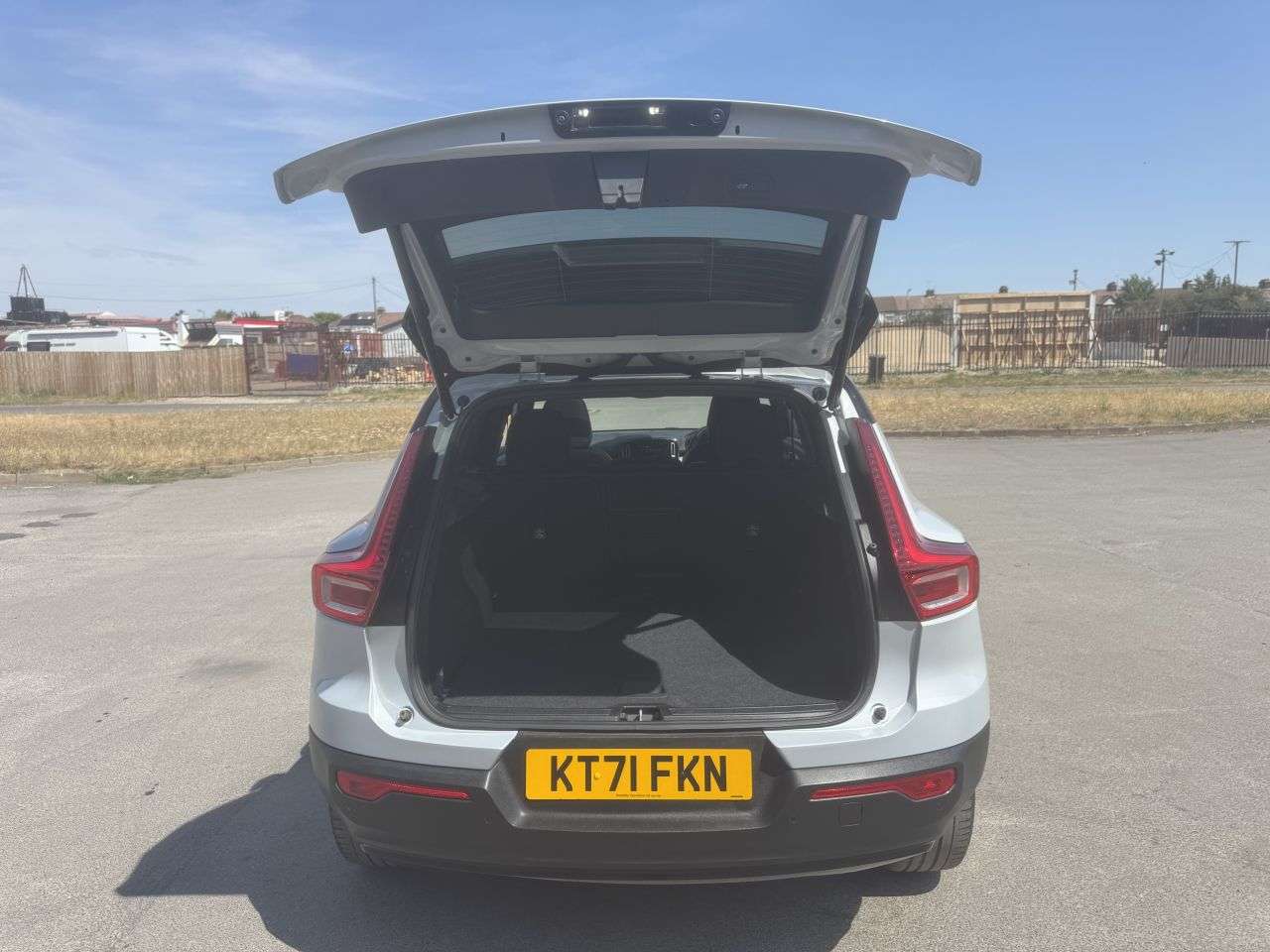 2021 VOLVO XC40 2021 VOLVO XC40