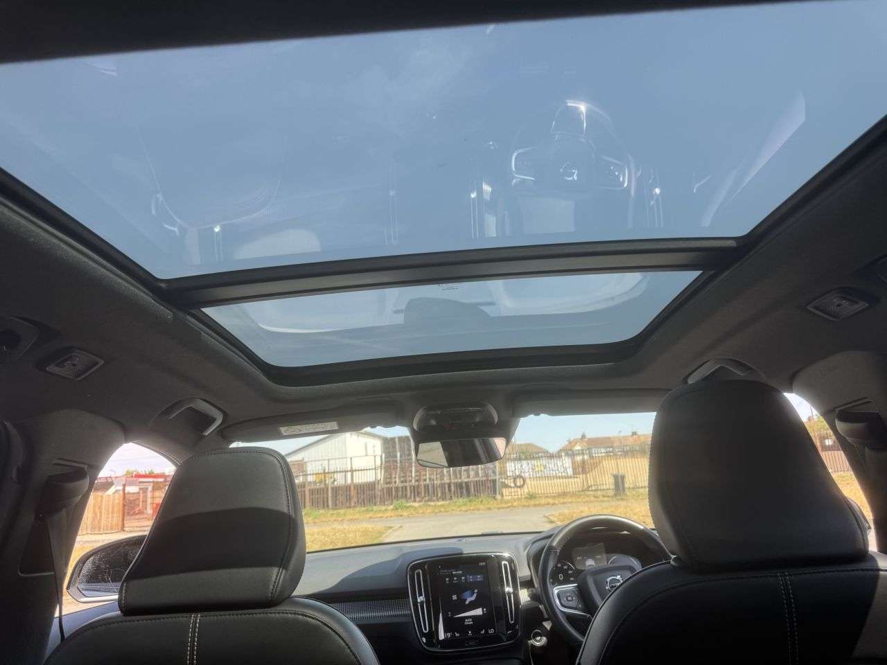 2021 VOLVO XC40 2021 VOLVO XC40