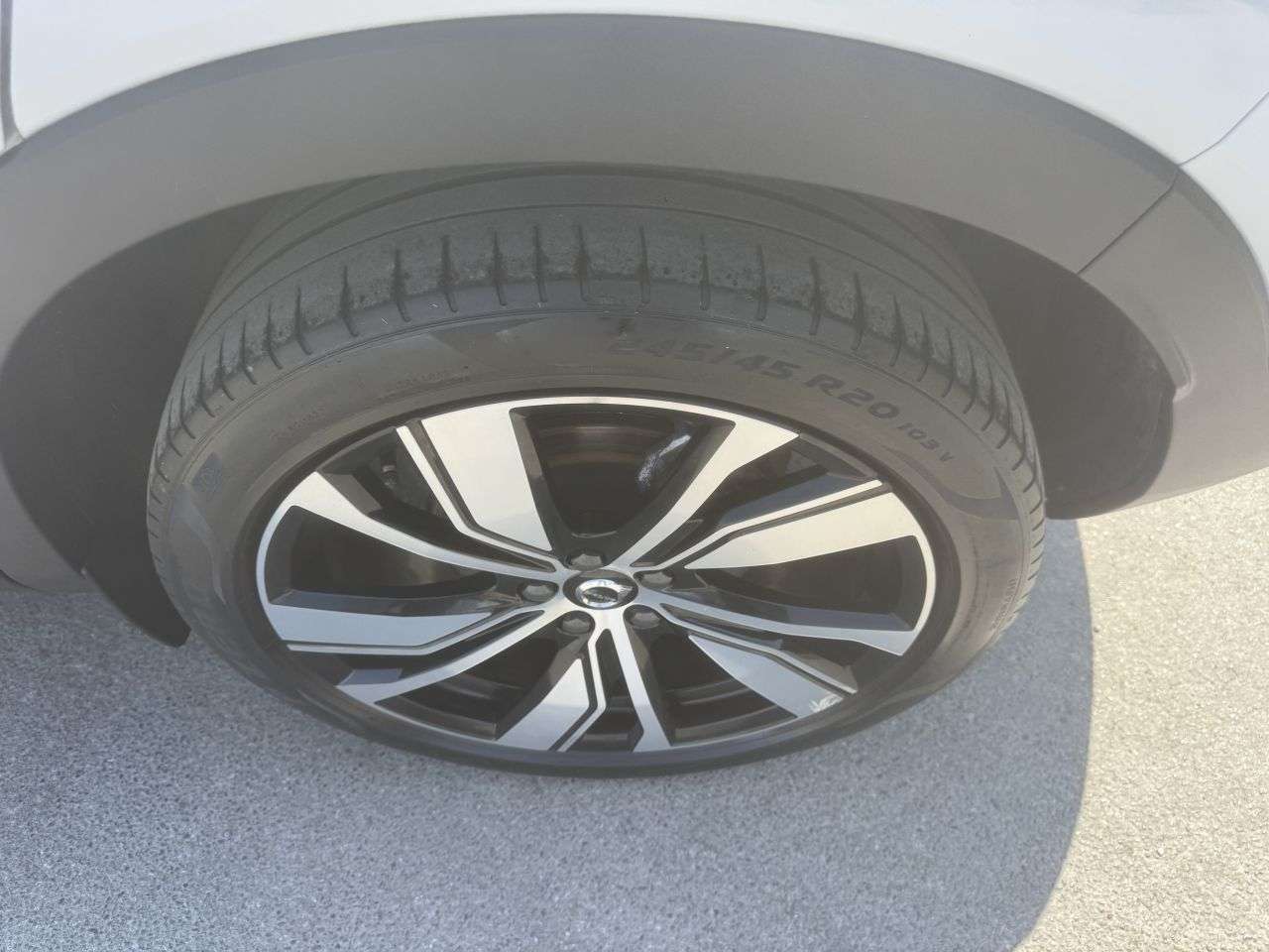 2021 VOLVO XC40 2021 VOLVO XC40