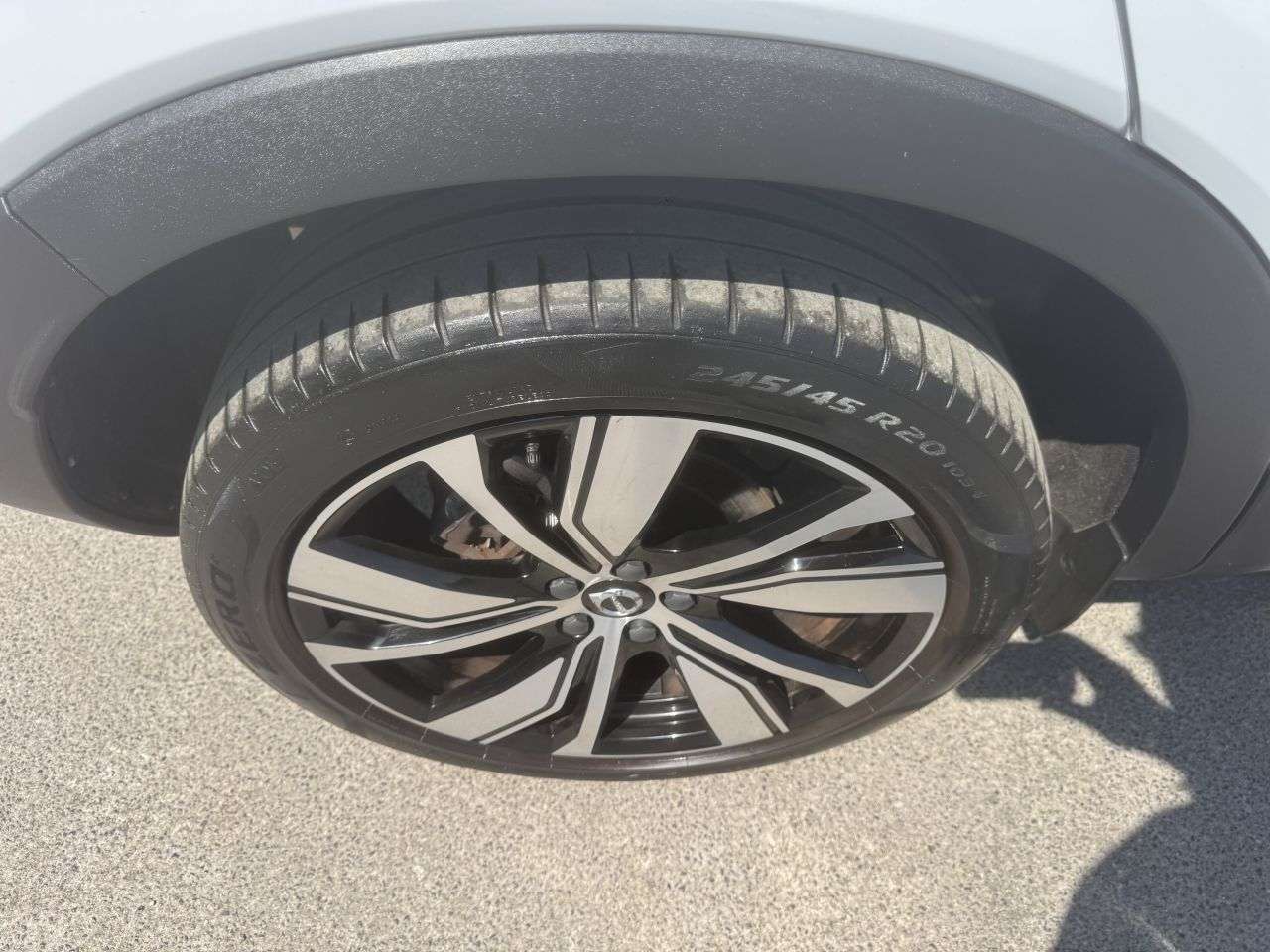 2021 VOLVO XC40 2021 VOLVO XC40