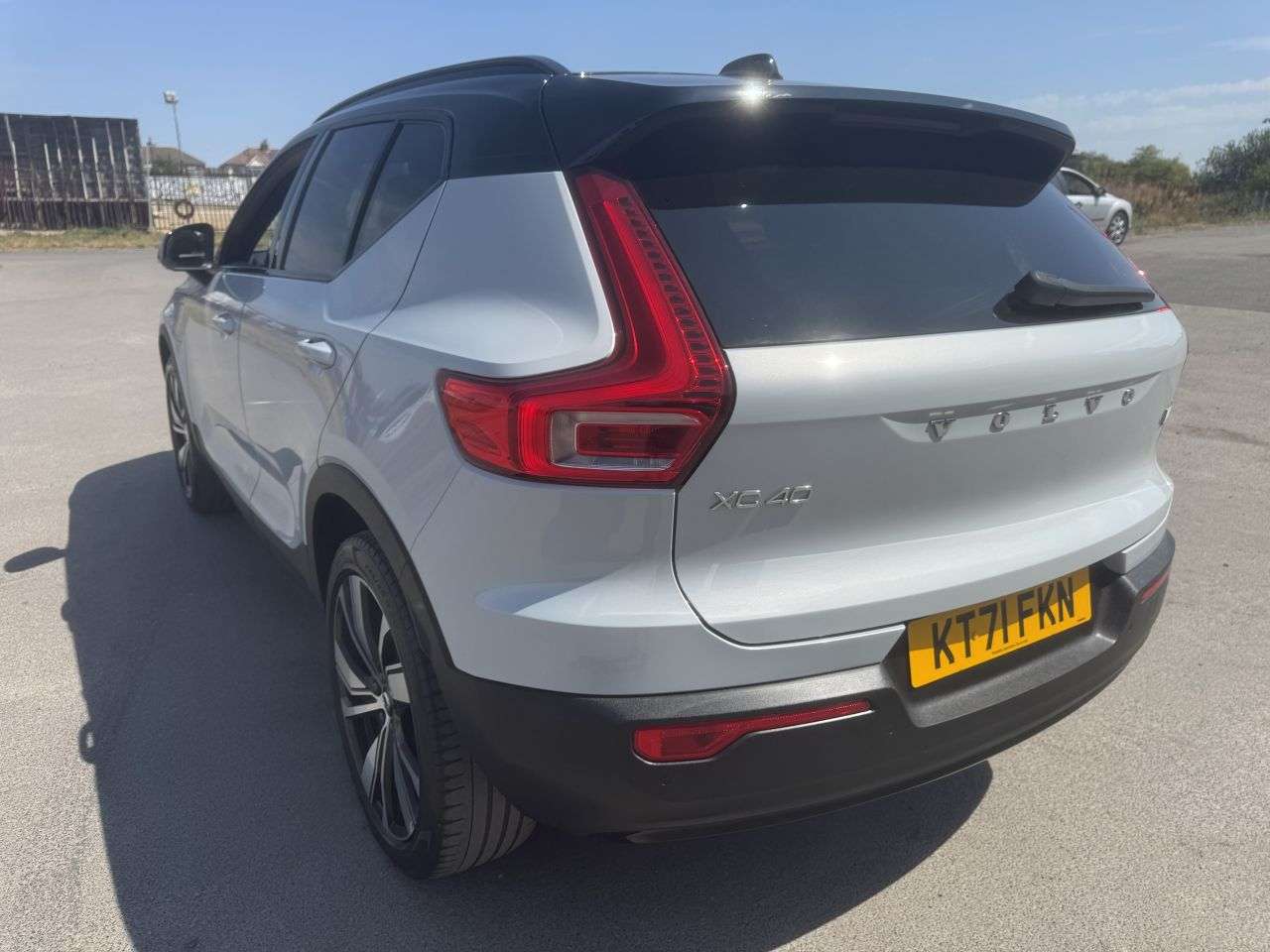 2021 VOLVO XC40 2021 VOLVO XC40