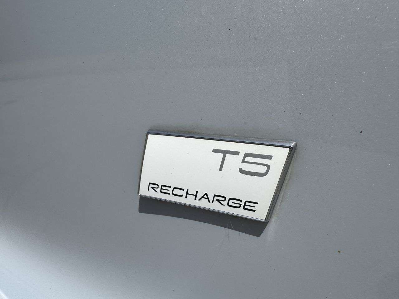 2021 VOLVO XC40 2021 VOLVO XC40