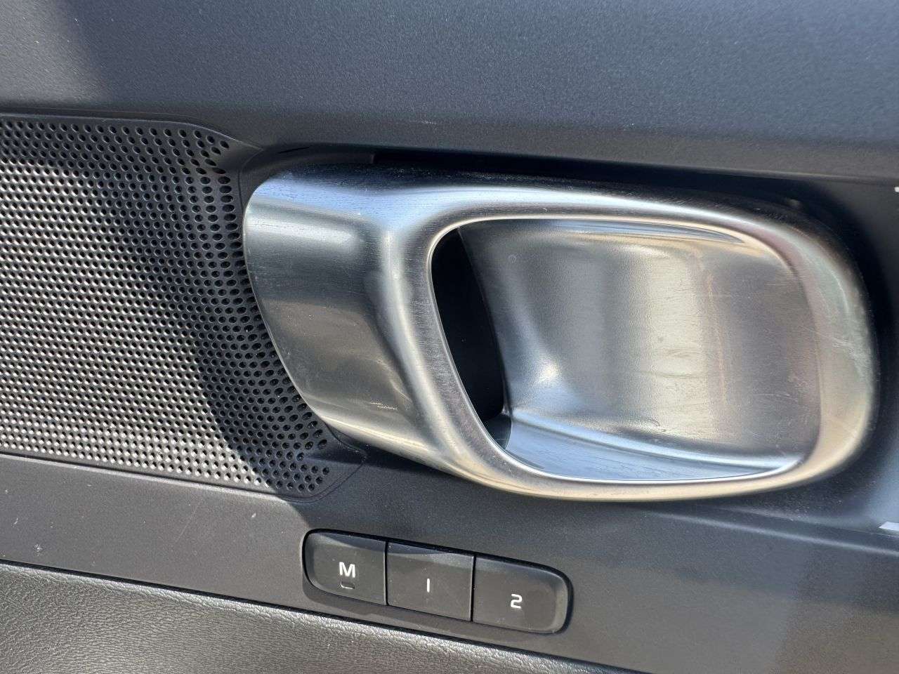 2021 VOLVO XC40 2021 VOLVO XC40
