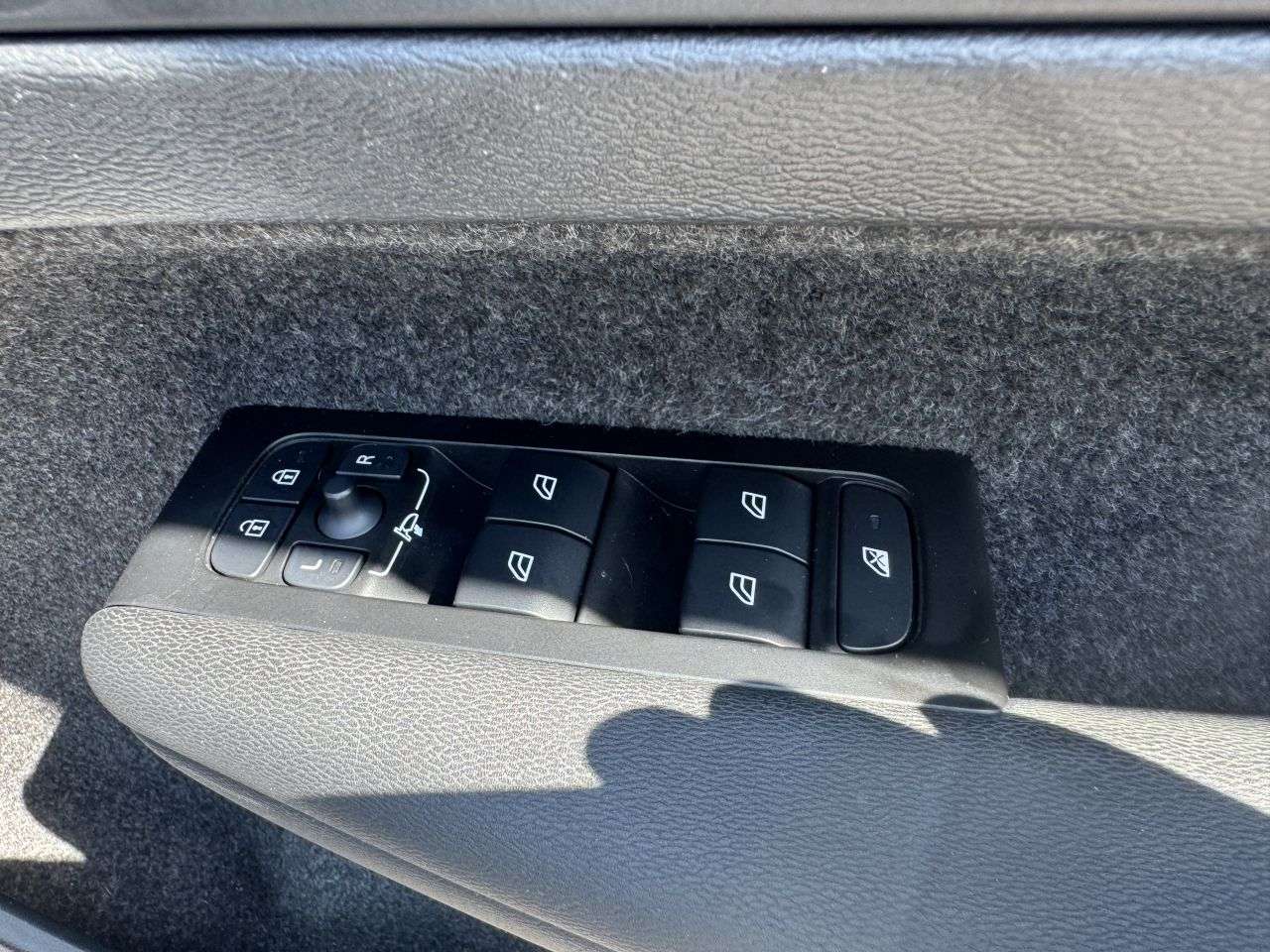 2021 VOLVO XC40 2021 VOLVO XC40