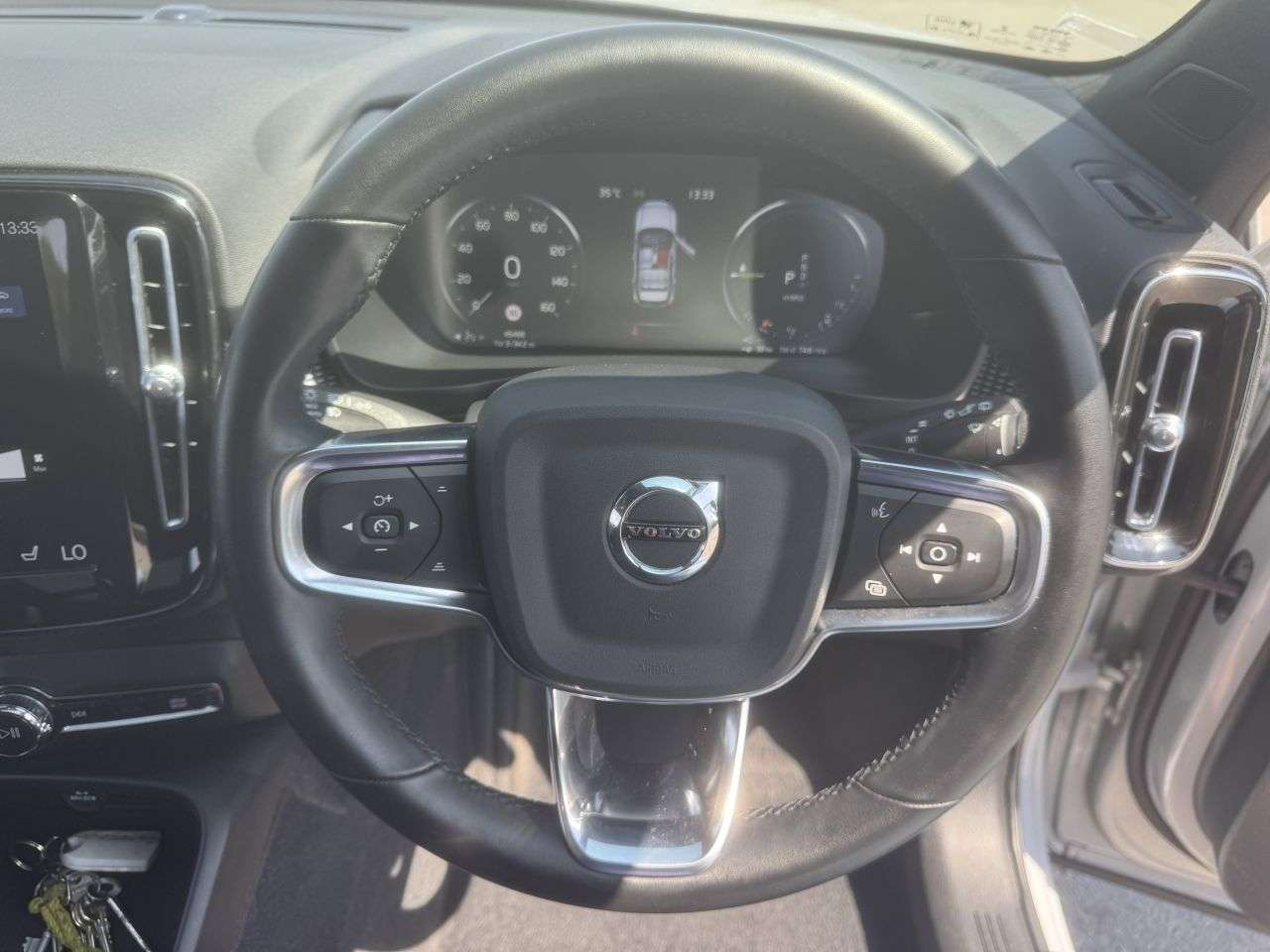 2021 VOLVO XC40 2021 VOLVO XC40