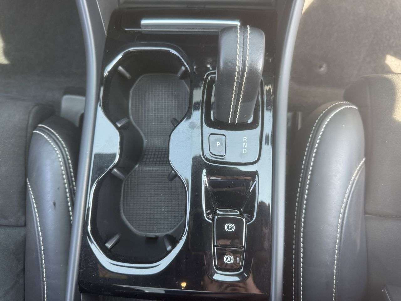 2021 VOLVO XC40 2021 VOLVO XC40
