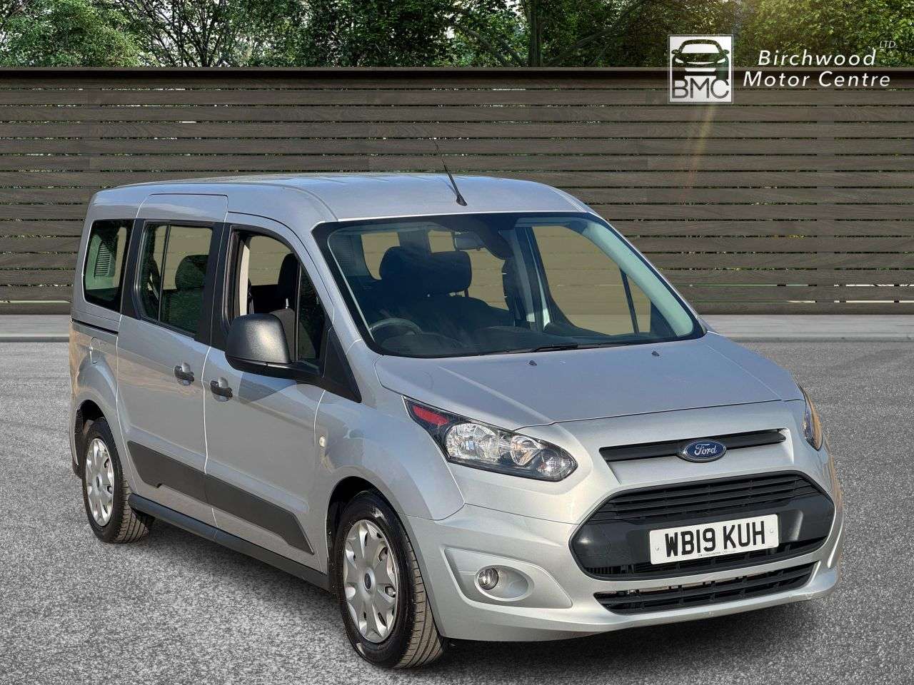 A 2019 FORD GRAND TOURNEO CONNECT 1.5 EcoBlue Zetec MPV 5dr Diesel Manual Euro 6 (s/s) (100 ps) FULL SERVICE A 2019 FORD GRAND TOURNEO CONNECT 1.5 EcoBlue Zetec MPV 5dr Diesel Manual Euro 6 (s/s) (100 ps) FULL SERVICE