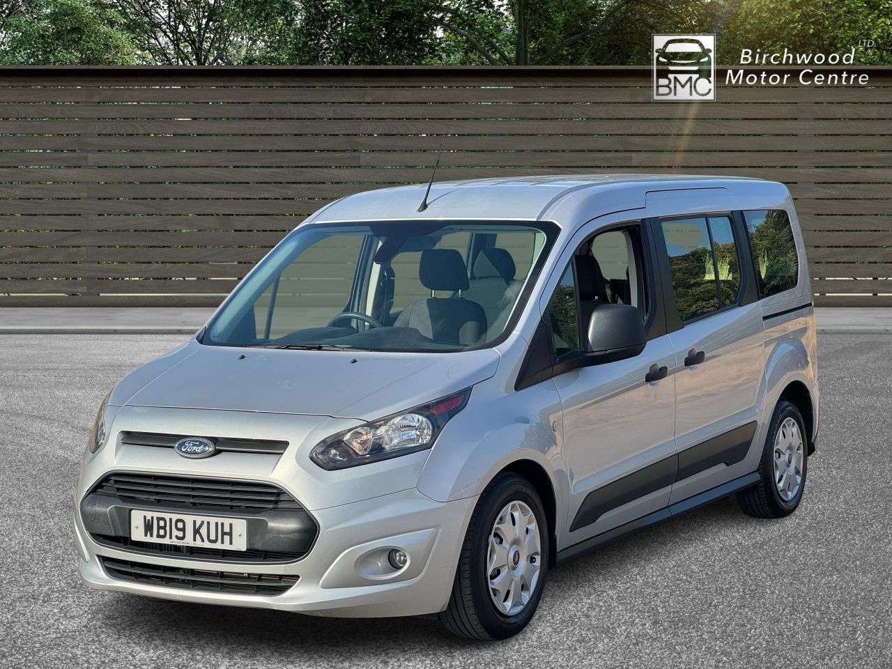 A 2019 FORD GRAND TOURNEO CONNECT 1.5 EcoBlue Zetec MPV 5dr Diesel Manual Euro 6 (s/s) (100 ps) FULL SERVICE A 2019 FORD GRAND TOURNEO CONNECT 1.5 EcoBlue Zetec MPV 5dr Diesel Manual Euro 6 (s/s) (100 ps) FULL SERVICE