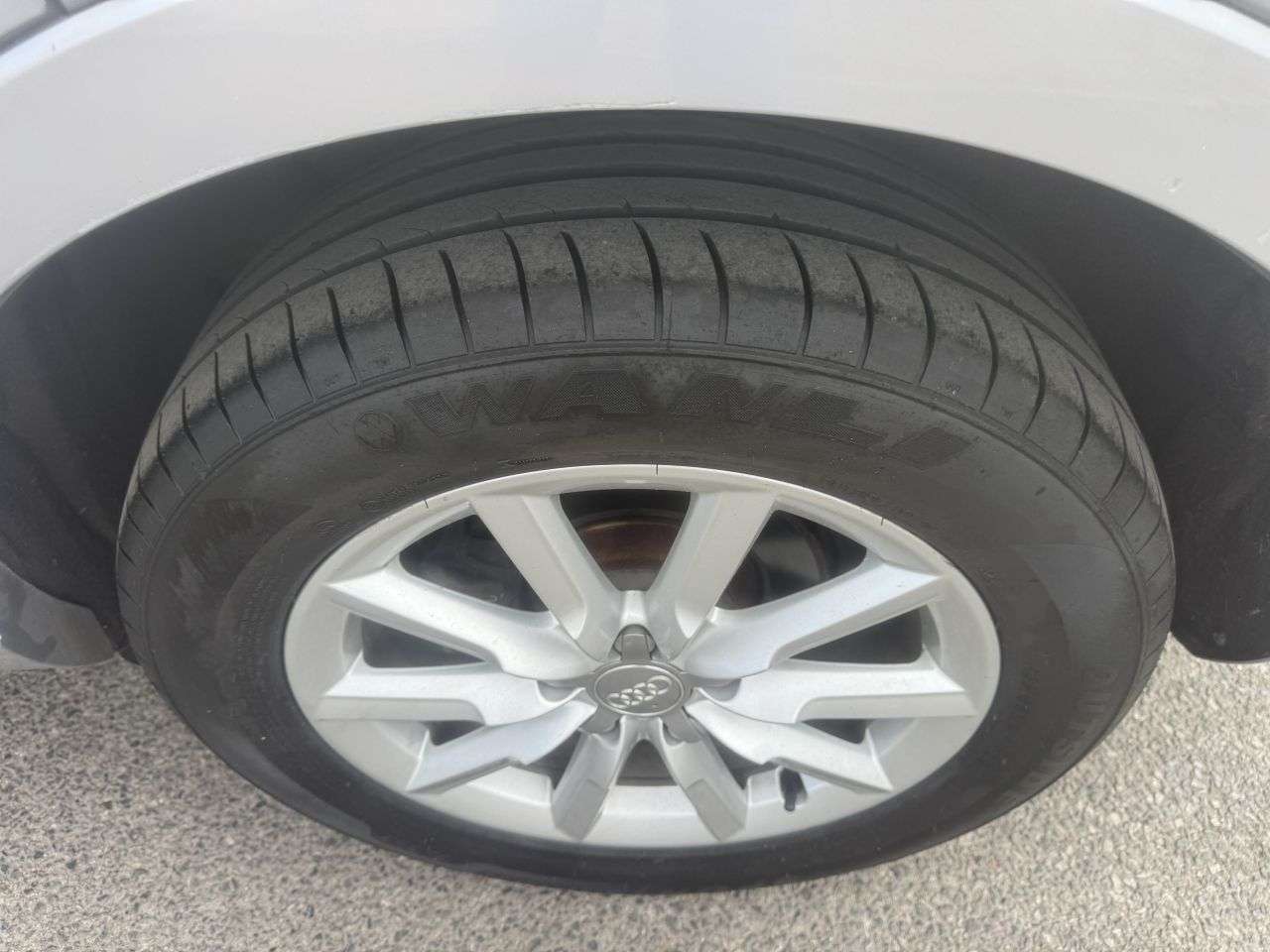 2014 AUDI Q3 2014 AUDI Q3