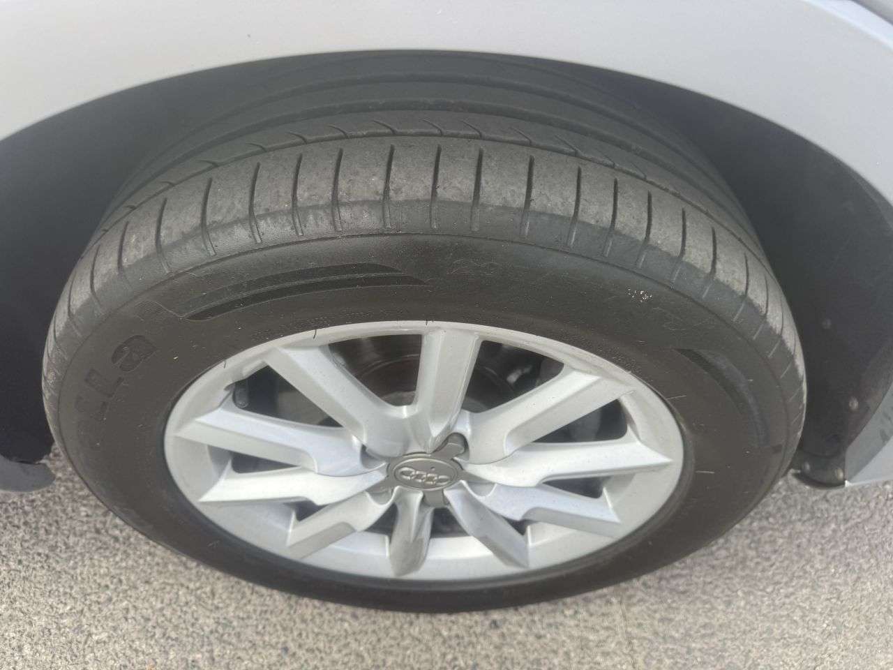 2014 AUDI Q3 2014 AUDI Q3