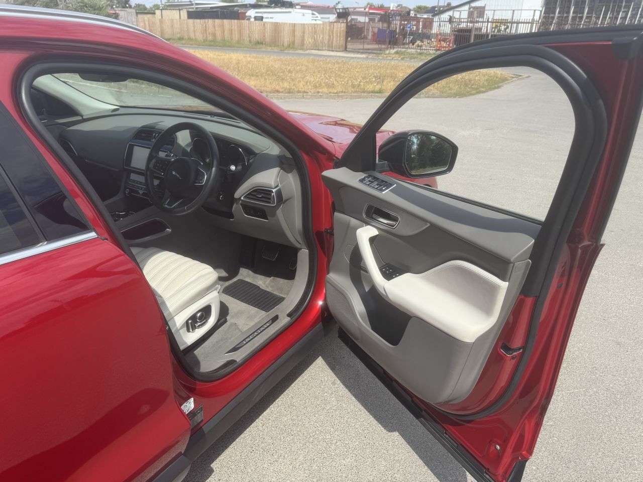 2019 JAGUAR F-PACE 2019 JAGUAR F-PACE