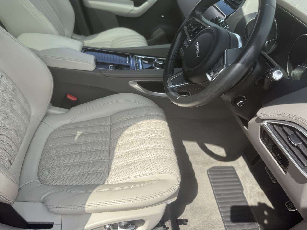 2019 JAGUAR F-PACE 2019 JAGUAR F-PACE