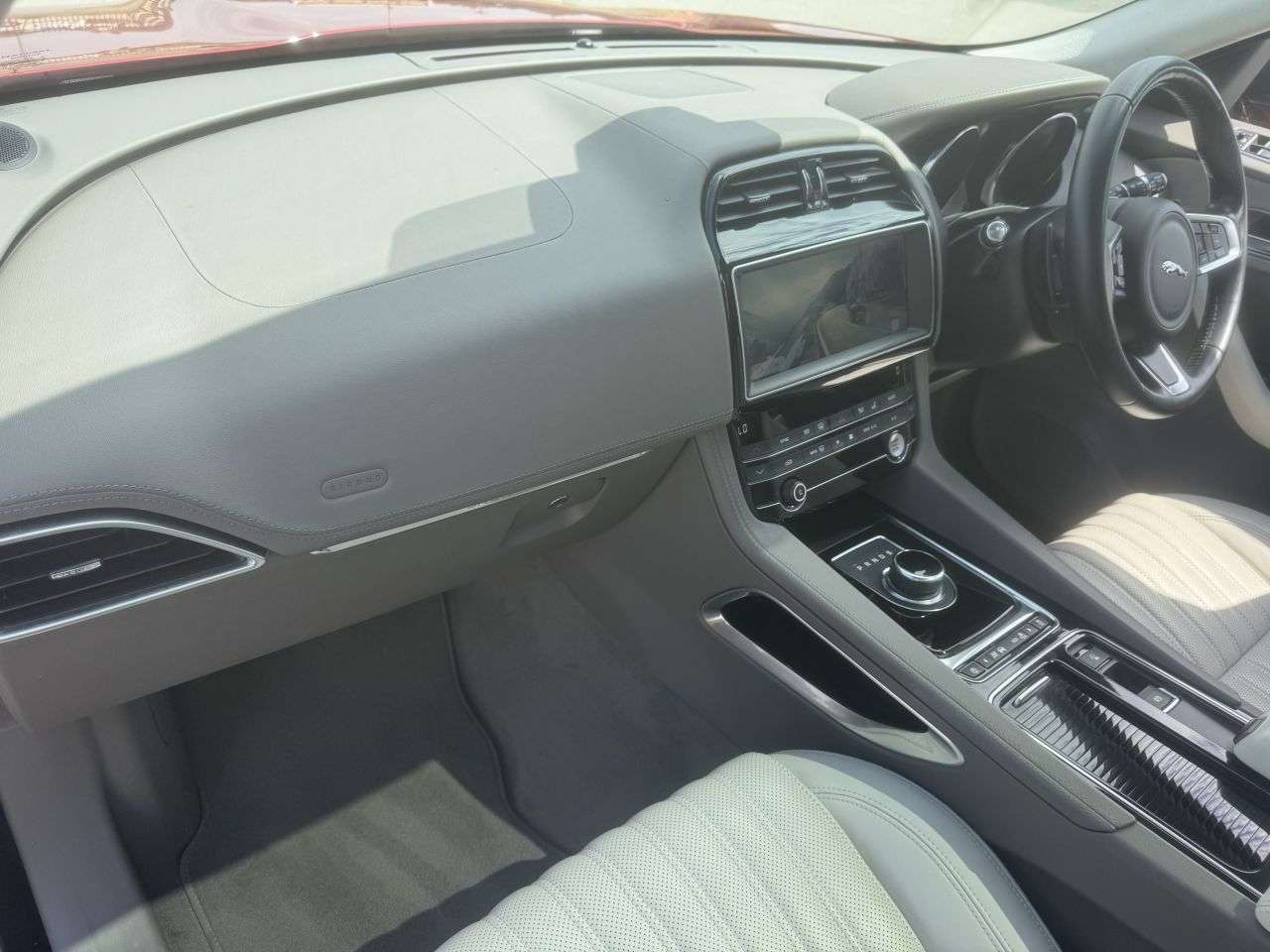 2019 JAGUAR F-PACE 2019 JAGUAR F-PACE