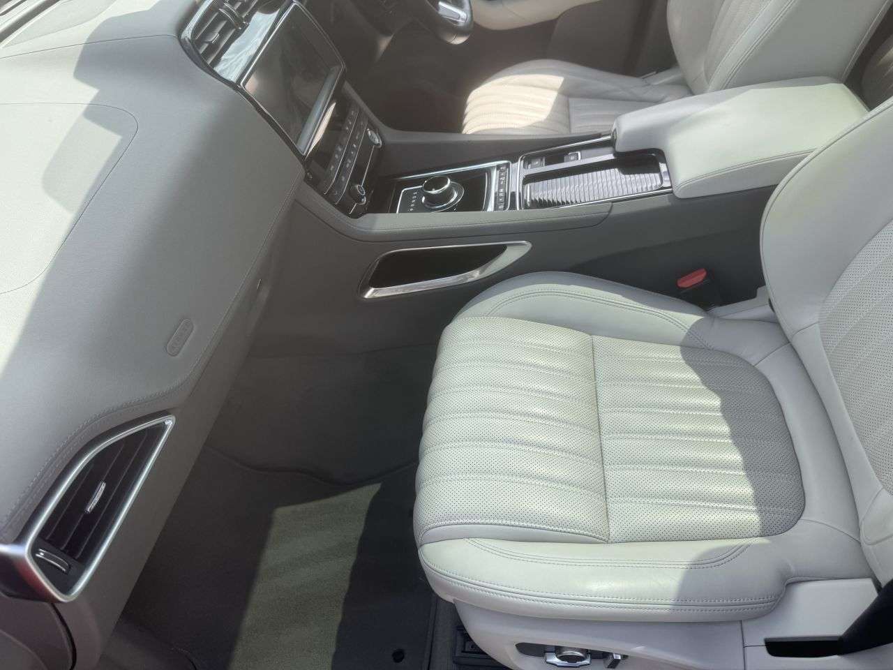 2019 JAGUAR F-PACE 2019 JAGUAR F-PACE
