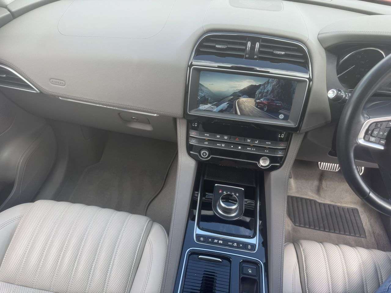 2019 JAGUAR F-PACE 2019 JAGUAR F-PACE