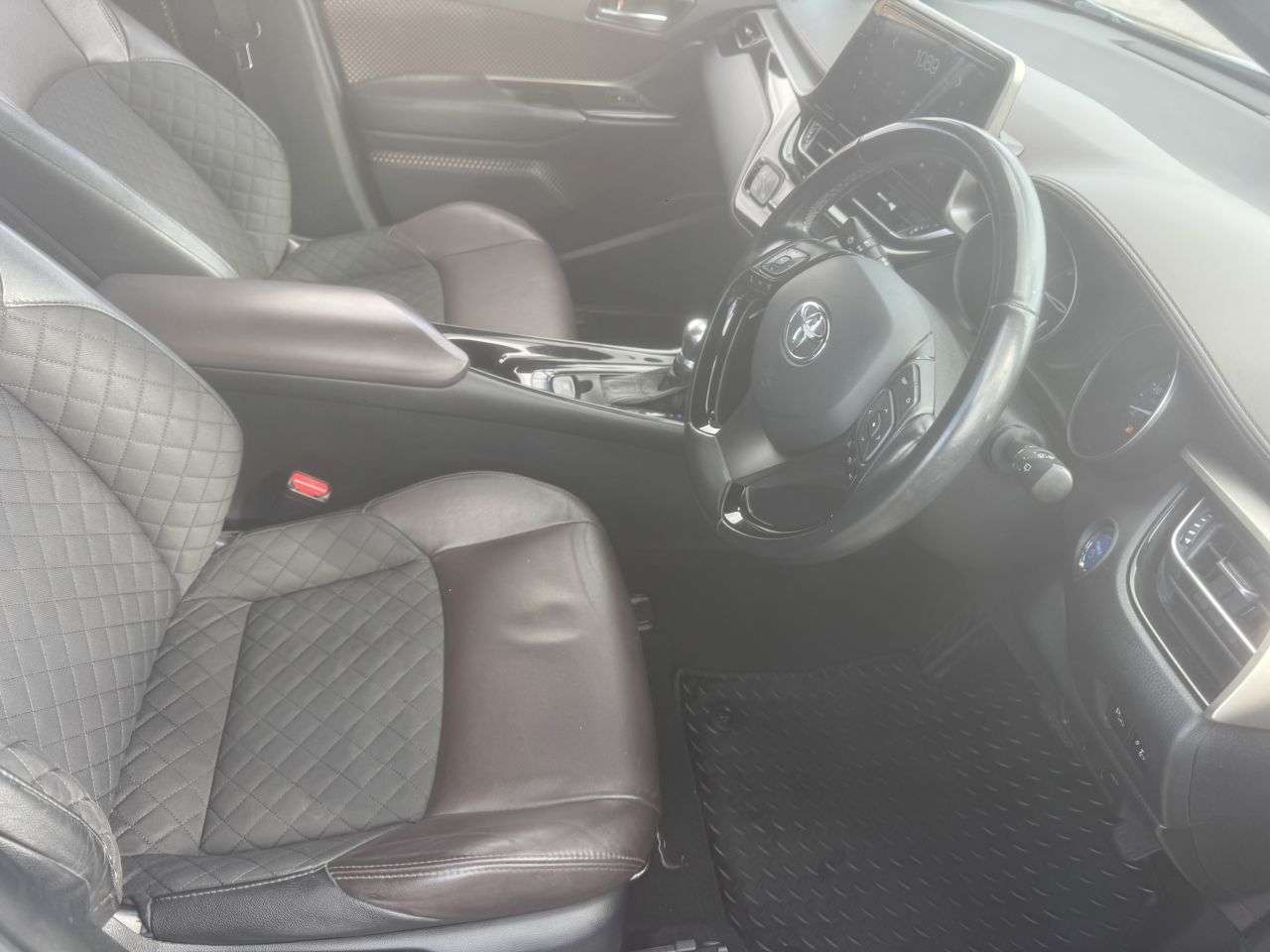 2017 TOYOTA C-HR 2017 TOYOTA C-HR