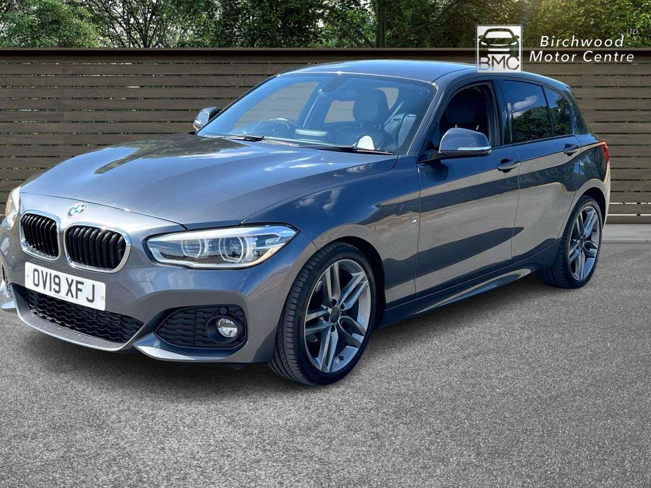 A 2019 BMW 1 SERIES 1.5 116d M Sport Hatchback 5dr Diesel Auto Euro 6 (s/s) (116 ps) FULL SERVI A 2019 BMW 1 SERIES 1.5 116d M Sport Hatchback 5dr Diesel Auto Euro 6 (s/s) (116 ps) FULL SERVI