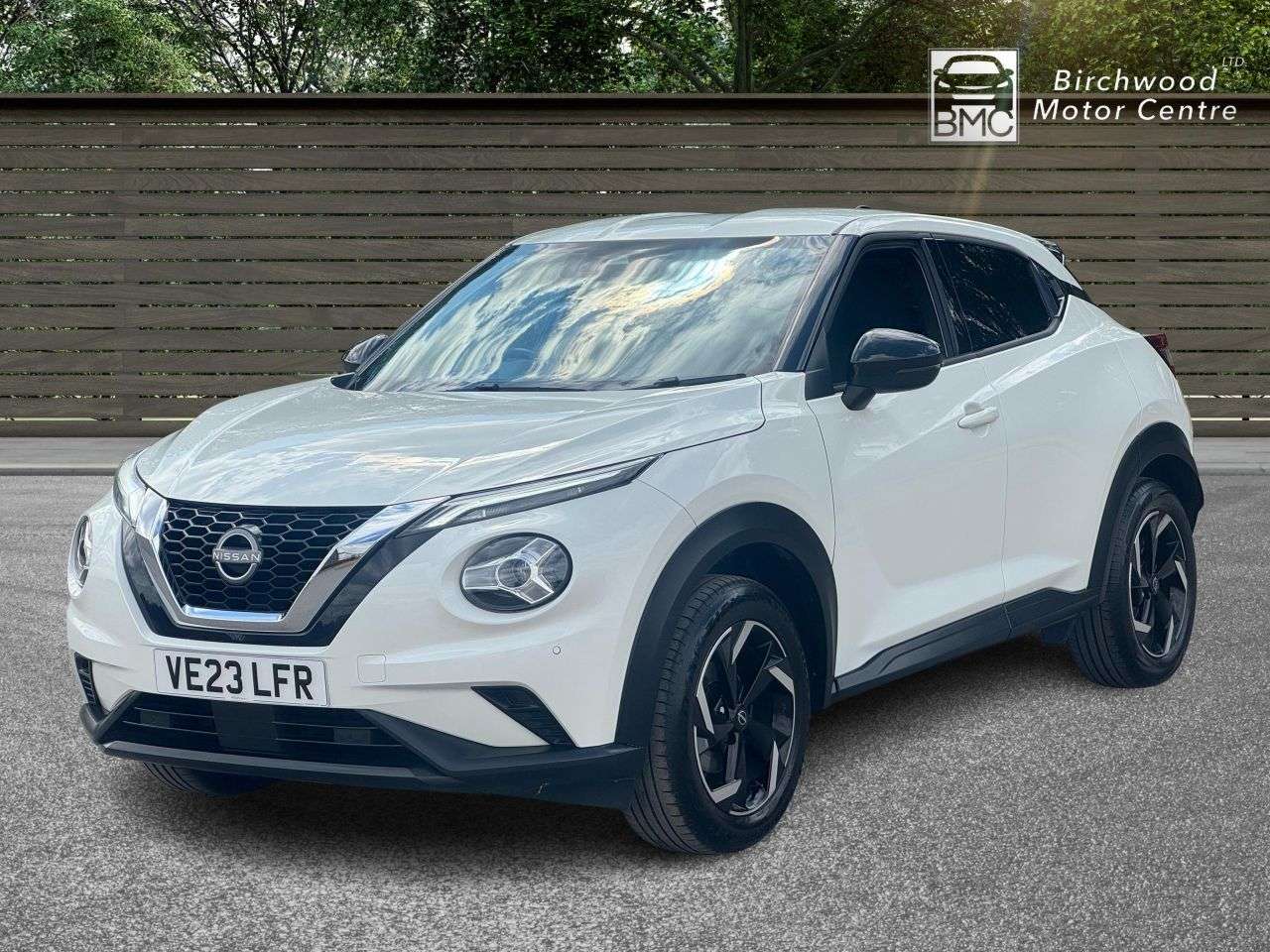 A 2023 NISSAN JUKE 1.0 DIG-T N-Connecta SUV 5dr Petrol DCT Auto Euro 6 (s/s) (114 ps) FULL SER A 2023 NISSAN JUKE 1.0 DIG-T N-Connecta SUV 5dr Petrol DCT Auto Euro 6 (s/s) (114 ps) FULL SER