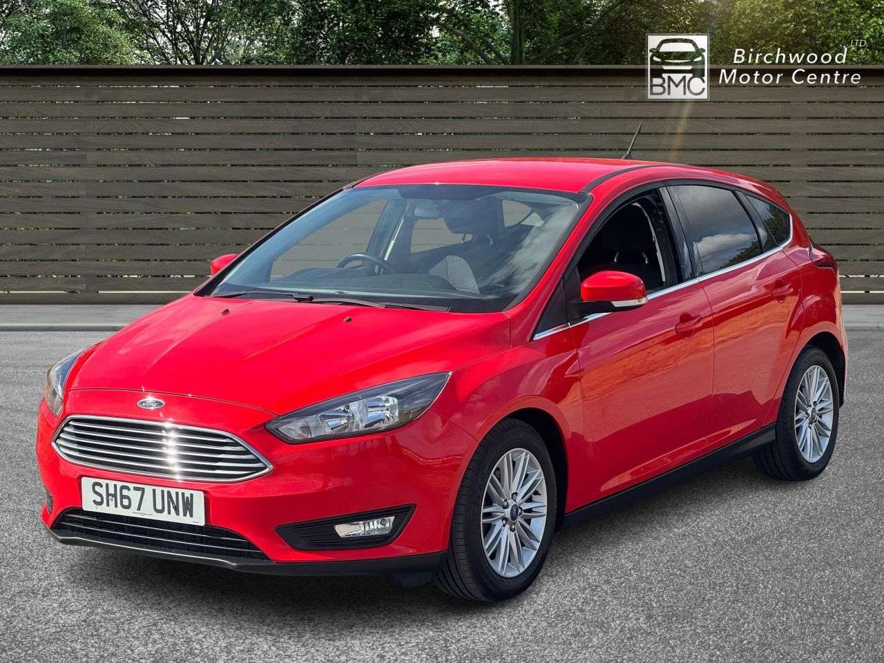 A 2018 FORD FOCUS 1.0T EcoBoost Zetec Edition Hatchback 5dr Petrol Auto Euro 6 (s/s) (125 ps) A 2018 FORD FOCUS 1.0T EcoBoost Zetec Edition Hatchback 5dr Petrol Auto Euro 6 (s/s) (125 ps)
