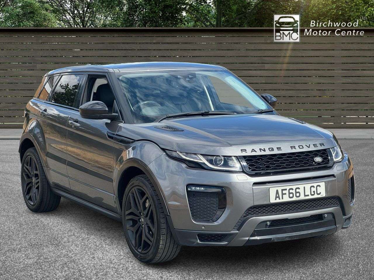 A 2016 LAND ROVER RANGE ROVER EVOQUE 2.0 TD4 HSE Dynamic SUV 5dr Diesel Auto 4WD Euro 6 (s/s) (180 ps) FULL LEAT A 2016 LAND ROVER RANGE ROVER EVOQUE 2.0 TD4 HSE Dynamic SUV 5dr Diesel Auto 4WD Euro 6 (s/s) (180 ps) FULL LEAT