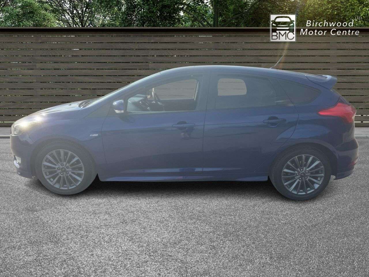 A 2018 FORD FOCUS 1.0T EcoBoost ST-Line Hatchback 5dr Petrol Manual Euro 6 (s/s) (140 ps) A 2018 FORD FOCUS 1.0T EcoBoost ST-Line Hatchback 5dr Petrol Manual Euro 6 (s/s) (140 ps)