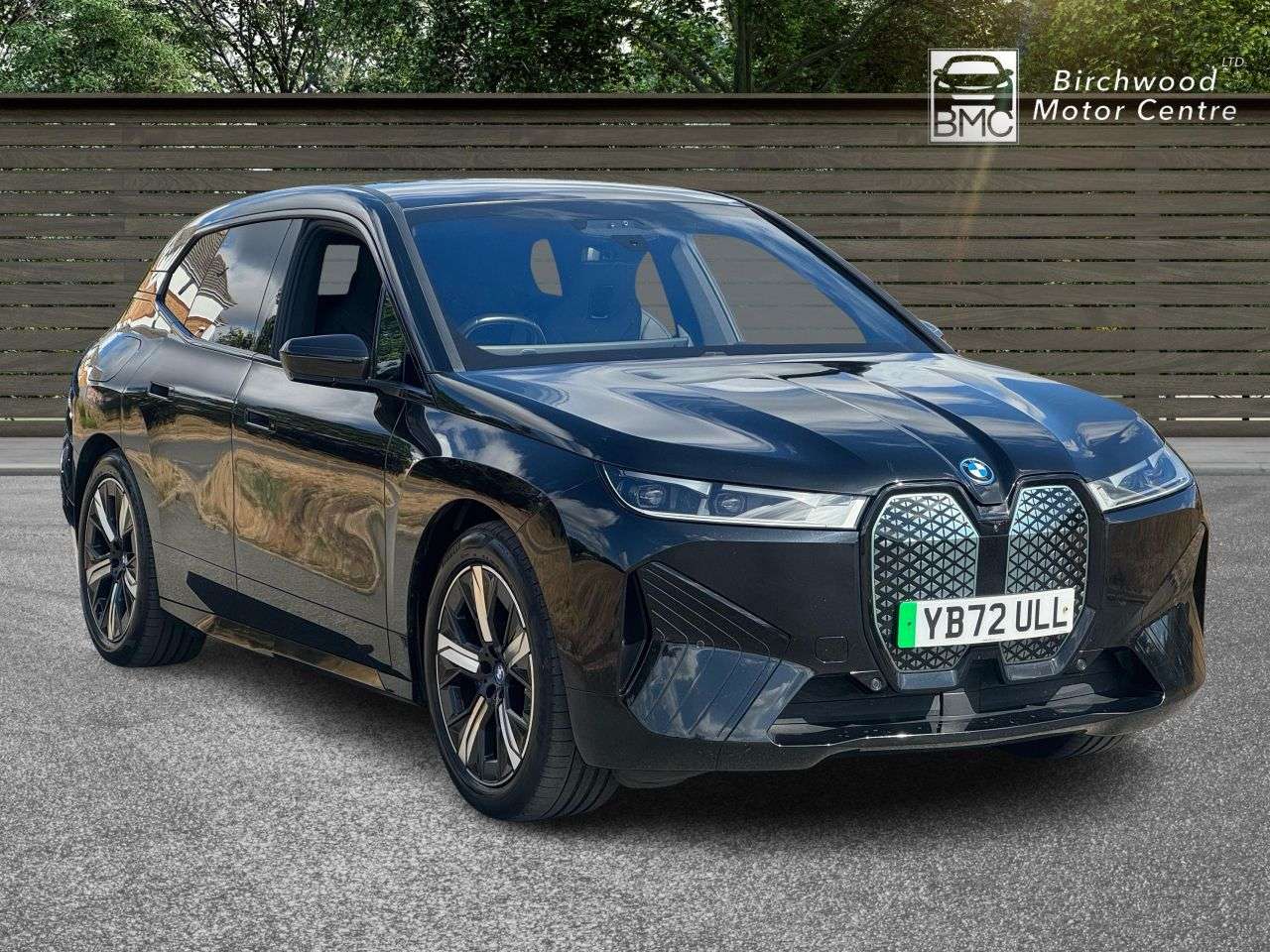 A 2022 BMW IX 40 76.6kWh M Sport Edition SUV 5dr Electric Auto xDrive (326 ps) FULL SERVI A 2022 BMW IX 40 76.6kWh M Sport Edition SUV 5dr Electric Auto xDrive (326 ps) FULL SERVI