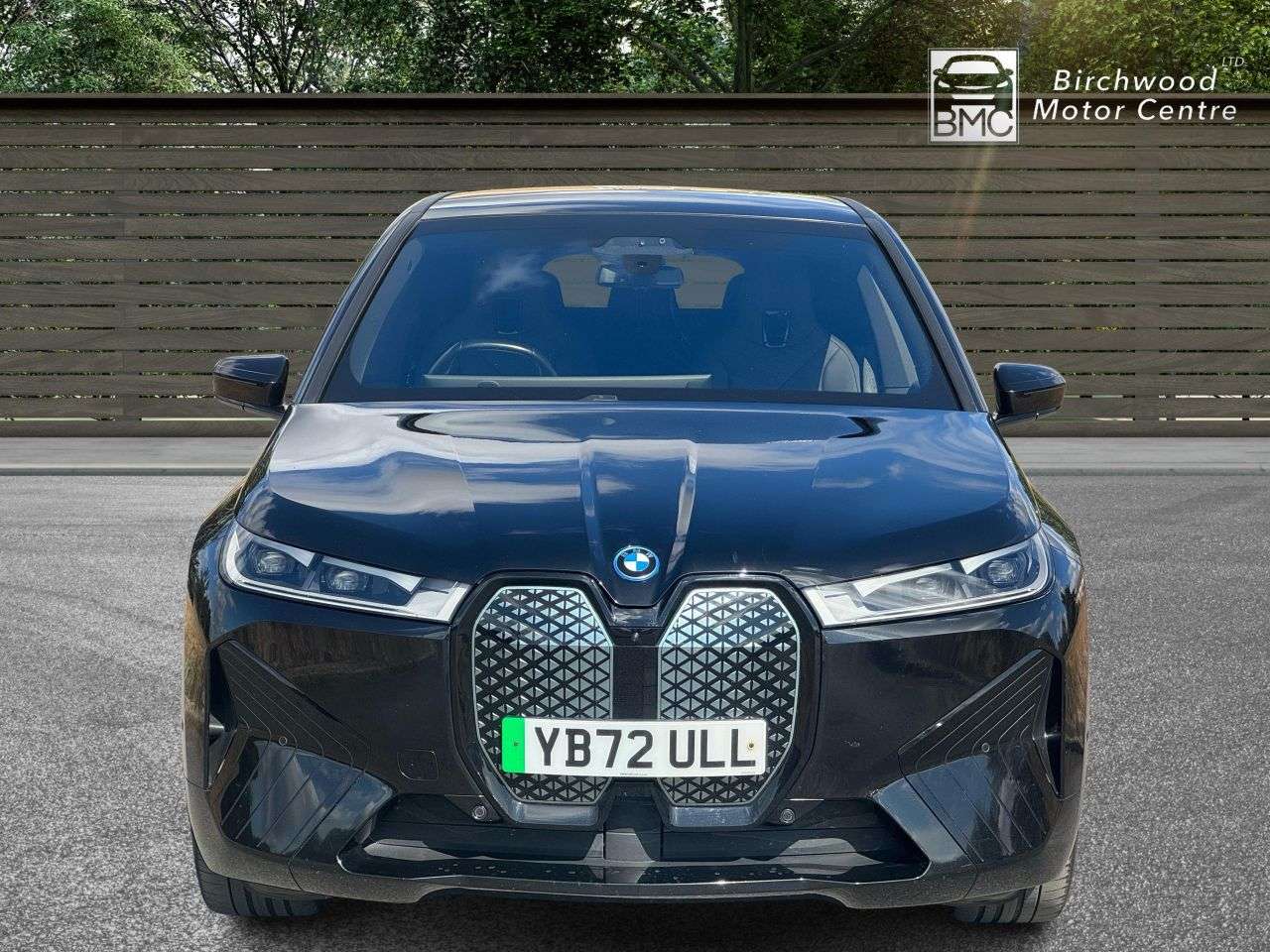 A 2022 BMW IX 40 76.6kWh M Sport Edition SUV 5dr Electric Auto xDrive (326 ps) FULL SERVI A 2022 BMW IX 40 76.6kWh M Sport Edition SUV 5dr Electric Auto xDrive (326 ps) FULL SERVI