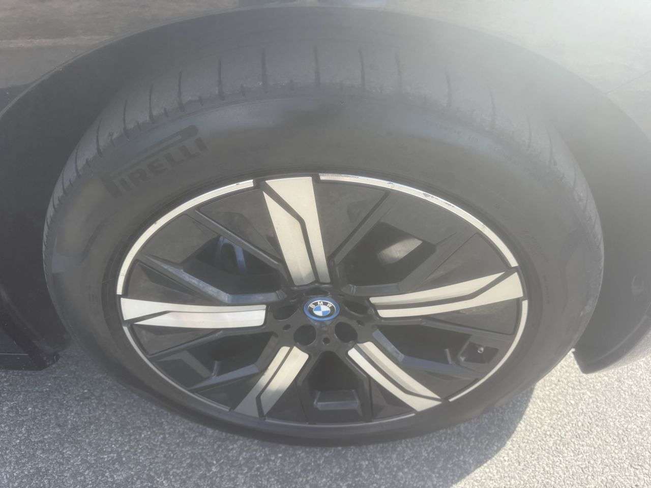 2022 BMW IX 2022 BMW IX