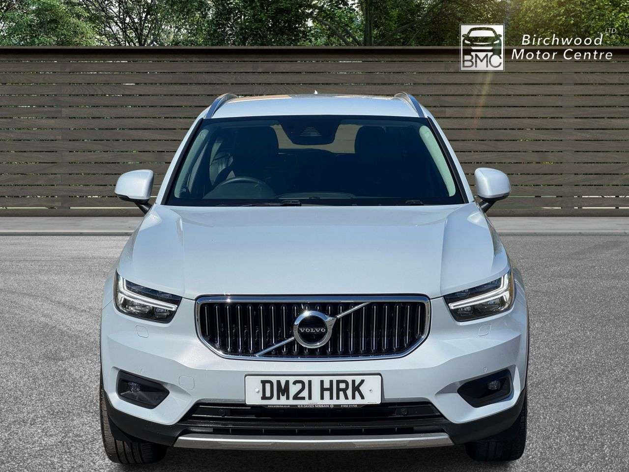 A 2021 VOLVO XC40 1.5 T3 Inscription Pro SUV 5dr Petrol Auto Euro 6 (s/s) (163 ps) FULL SERVI A 2021 VOLVO XC40 1.5 T3 Inscription Pro SUV 5dr Petrol Auto Euro 6 (s/s) (163 ps) FULL SERVI